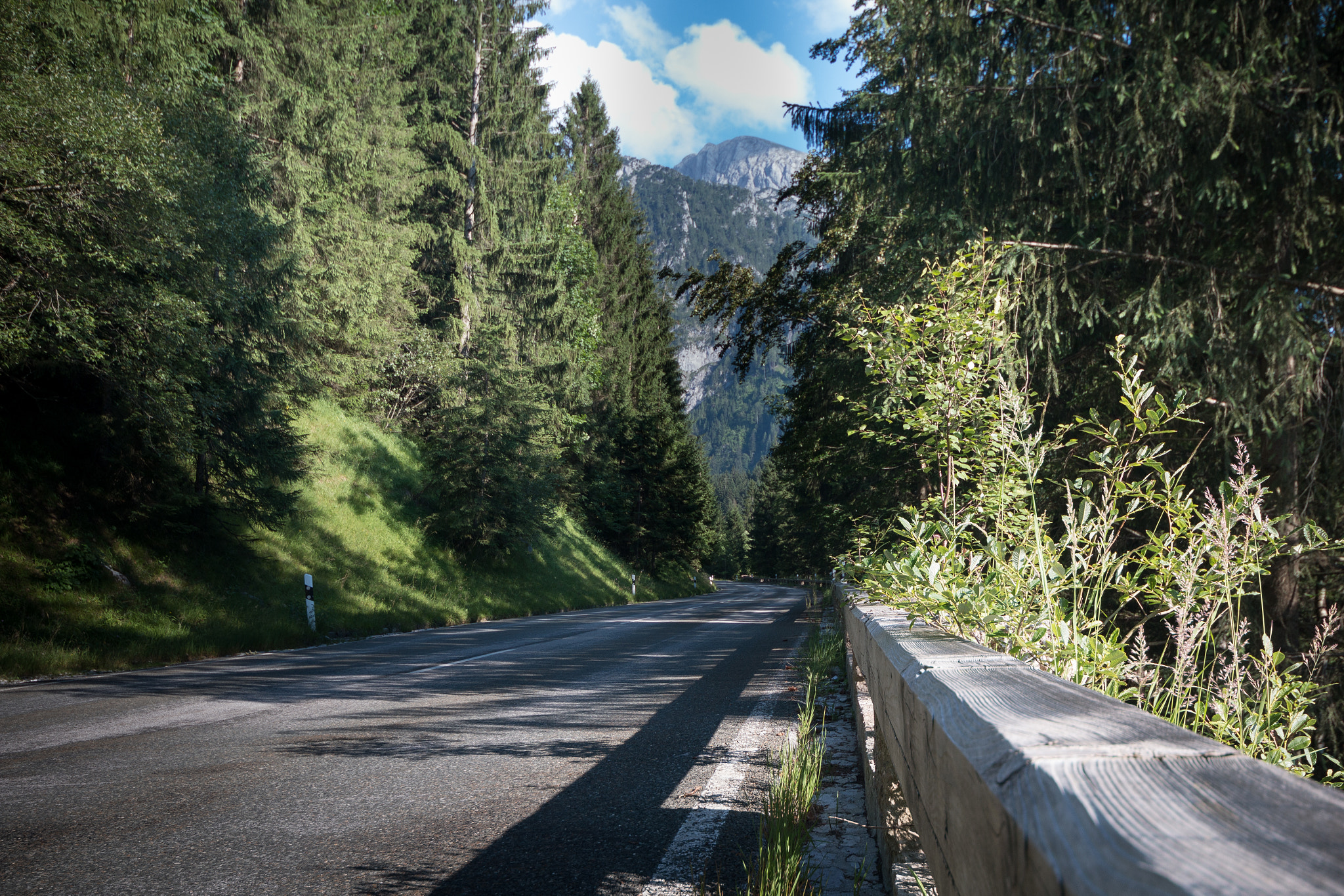 Canon EOS 70D + Sigma 10-20mm F4-5.6 EX DC HSM sample photo. Alpine road photography