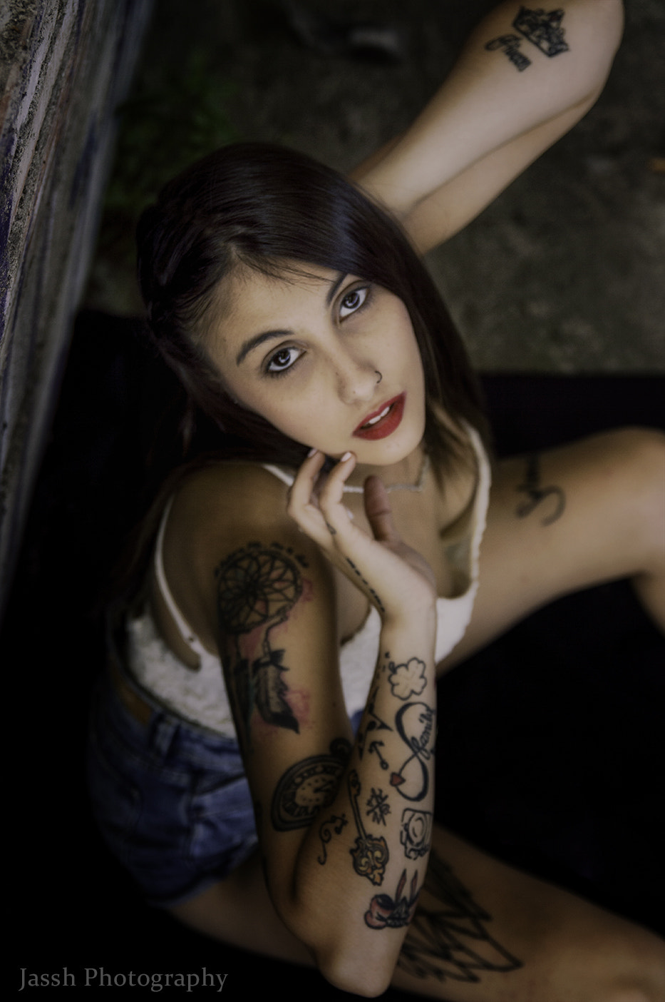 Nikon D3200 + Sigma 17-50mm F2.8 EX DC OS HSM sample photo. Tattooed woman photography