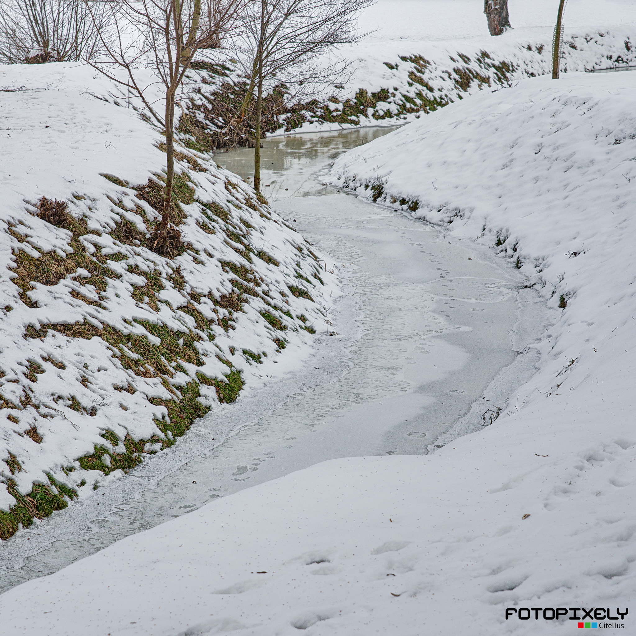 Sigma 24-70mm F2.8 EX DG HSM sample photo. Zima / winter photography