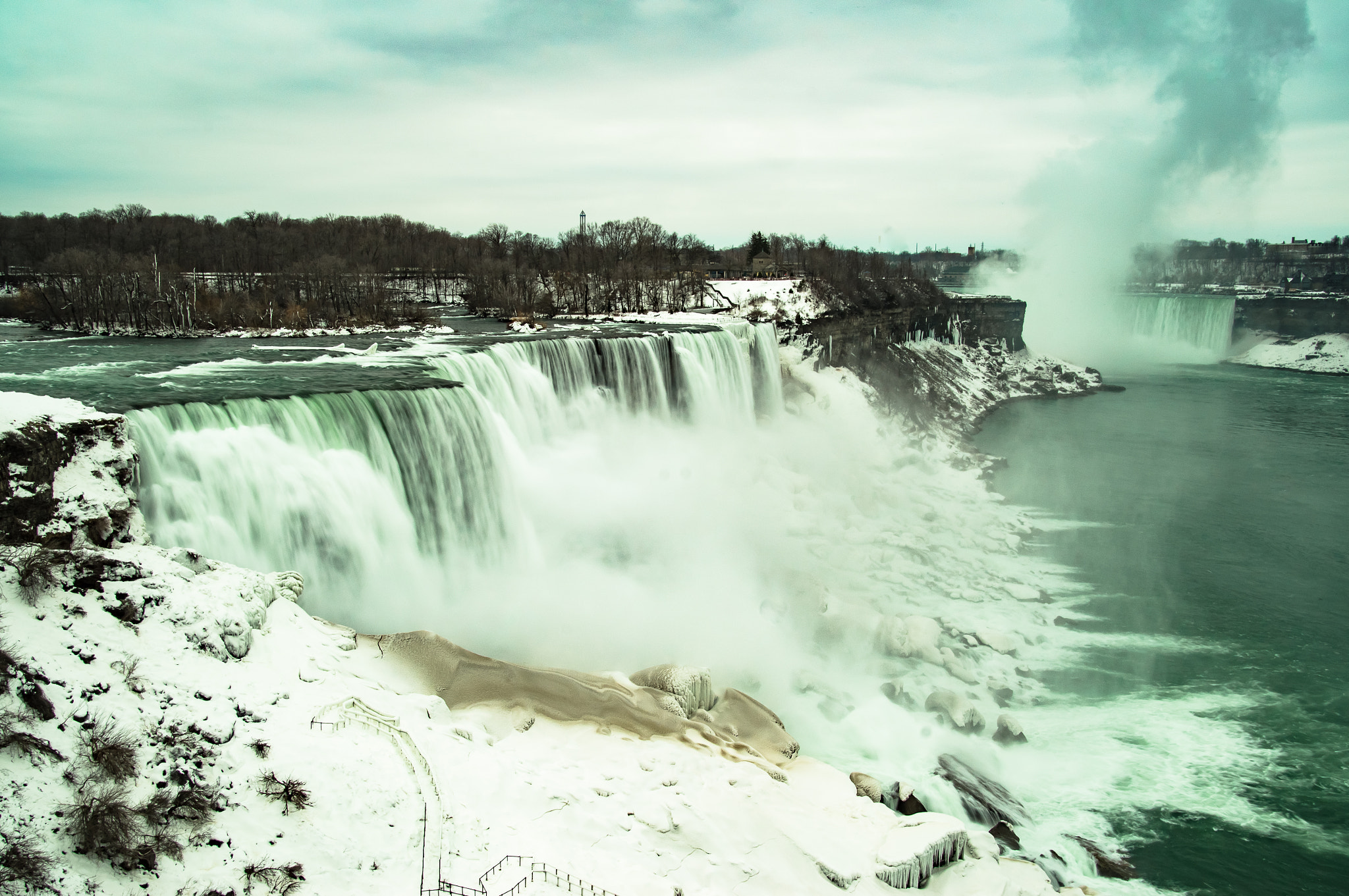 Sony SLT-A55 (SLT-A55V) sample photo. Cold niagara photography