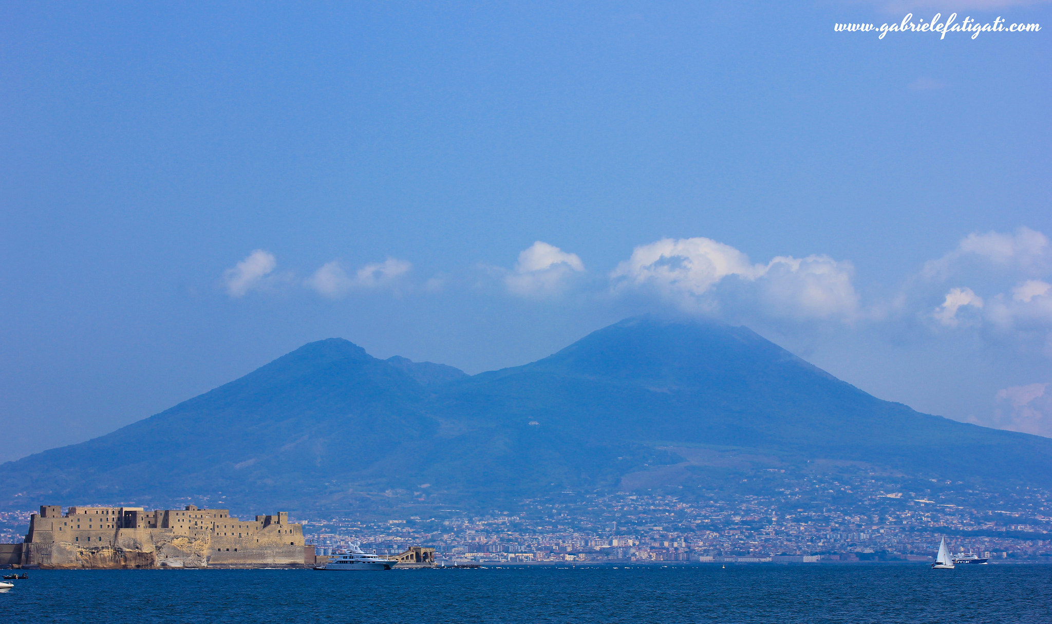 Canon EOS 550D (EOS Rebel T2i / EOS Kiss X4) sample photo. Vesuvio vulcan photography