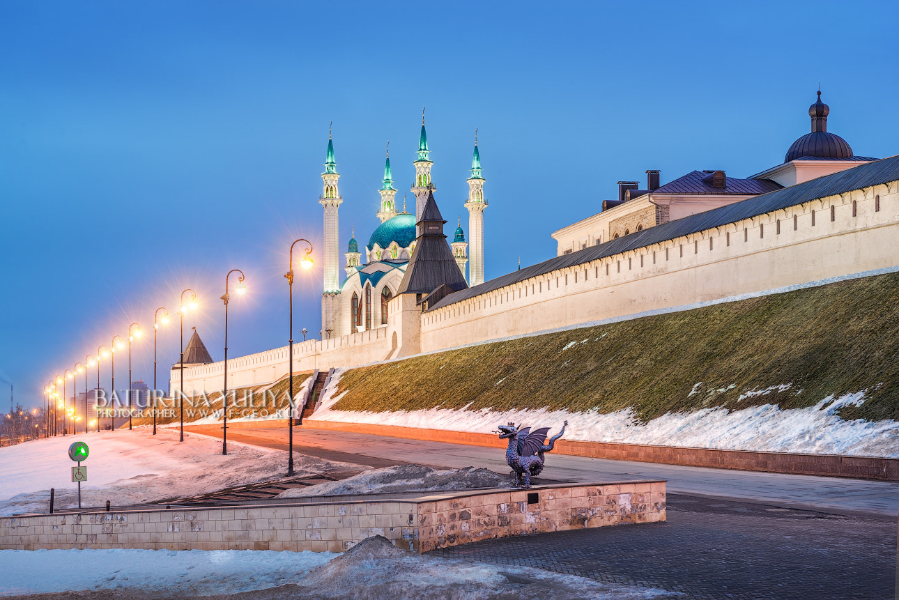 Nikon D800 + Nikon AF-S Nikkor 28-70mm F2.8 ED-IF sample photo. Winter evening in kazan photography