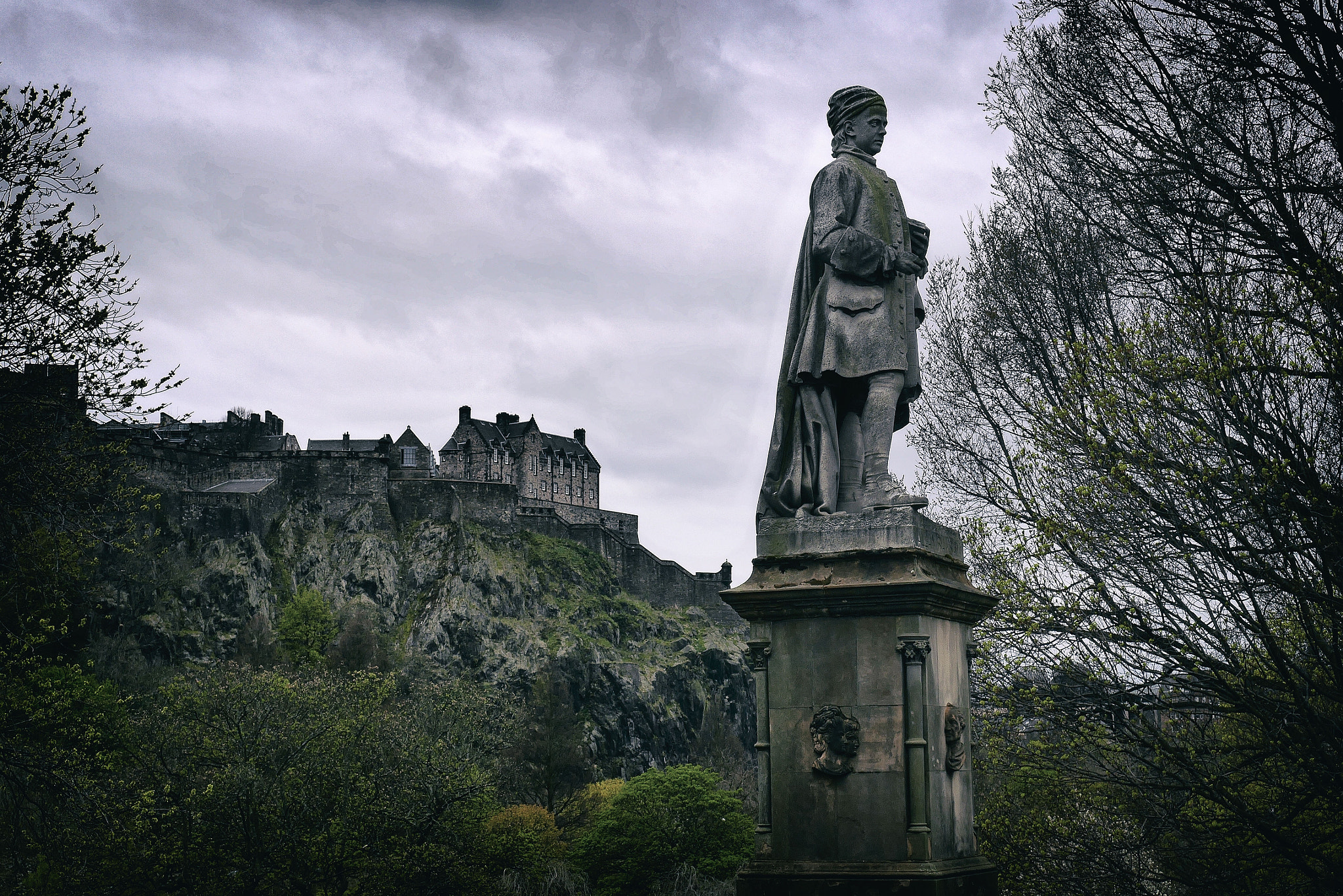 Panasonic Lumix DMC-GX7 sample photo. Edinburgh guardian photography