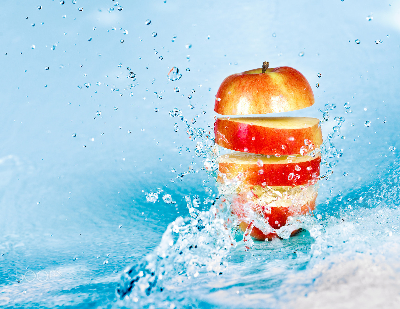 Canon EOS 5D Mark II sample photo. Apple and water photography