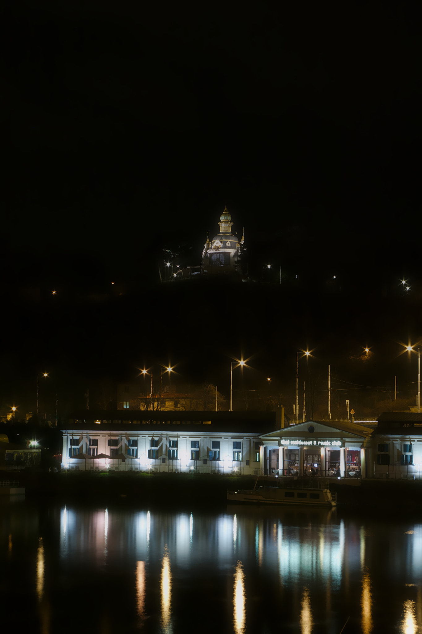 Pentax smc DA 18-55mm F3.5-5.6 ED AL II (IF) sample photo. Prague photography