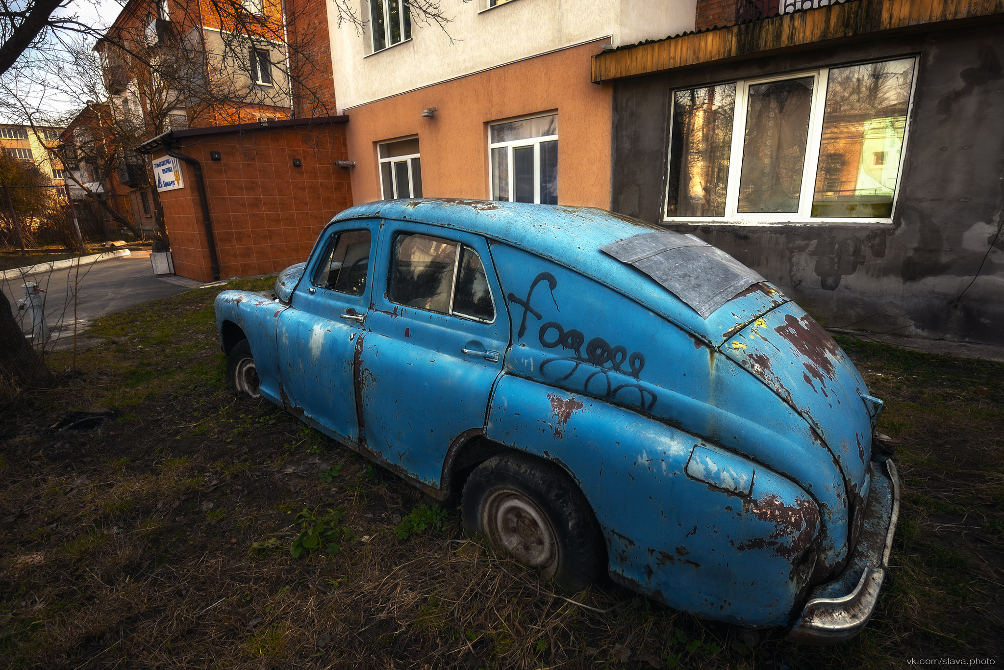 Nikon AF-S Nikkor 16-35mm F4G ED VR sample photo. Abandoned pobeda photography