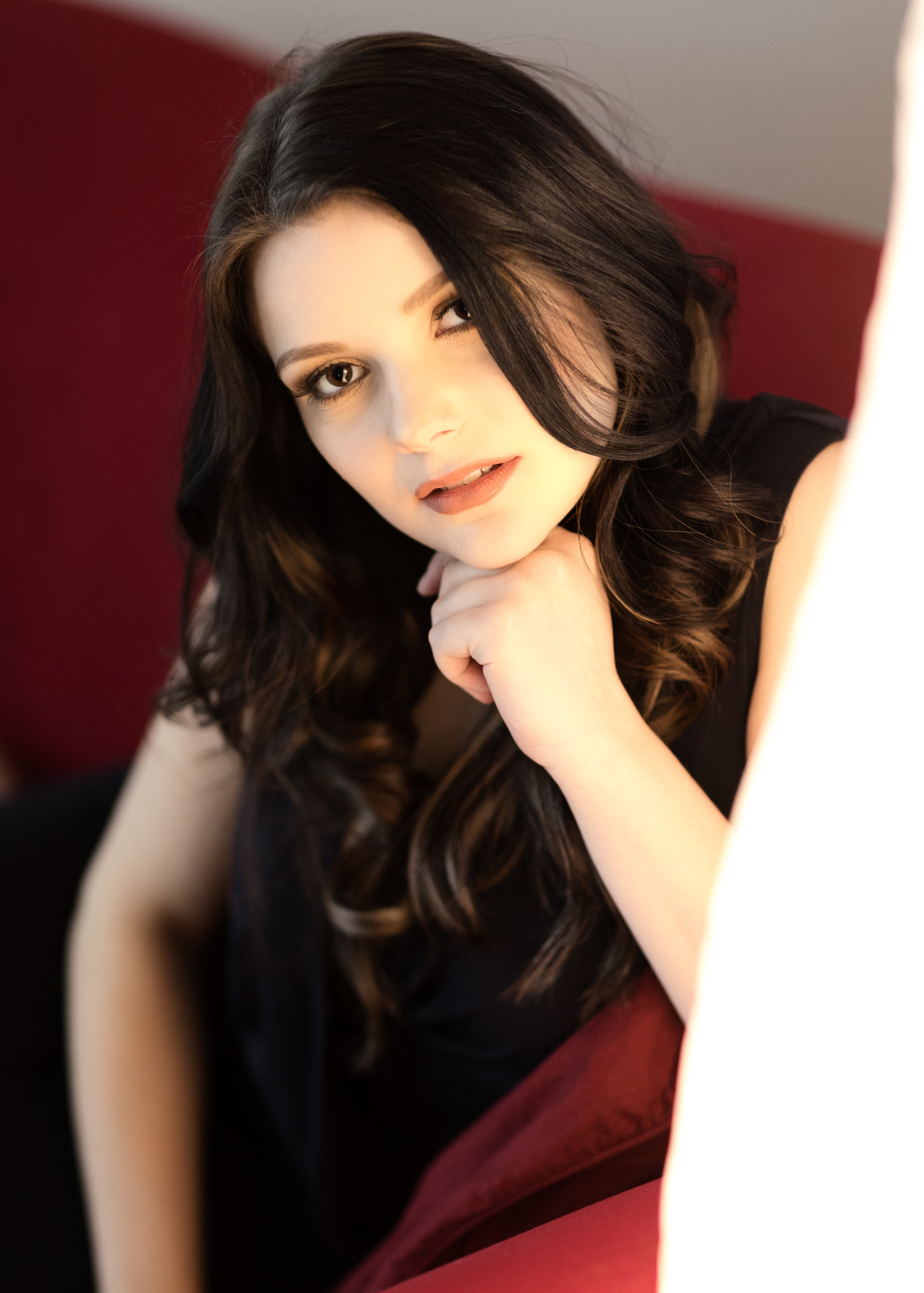 Canon EF 85mm F1.2L II USM sample photo. Black & red photography