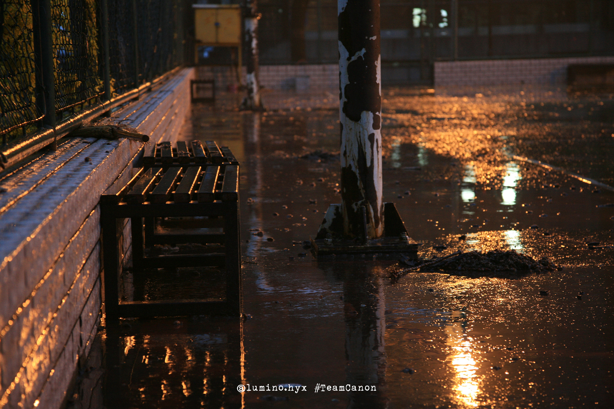 Canon EF 28-135mm F3.5-5.6 IS USM sample photo. Rain photography