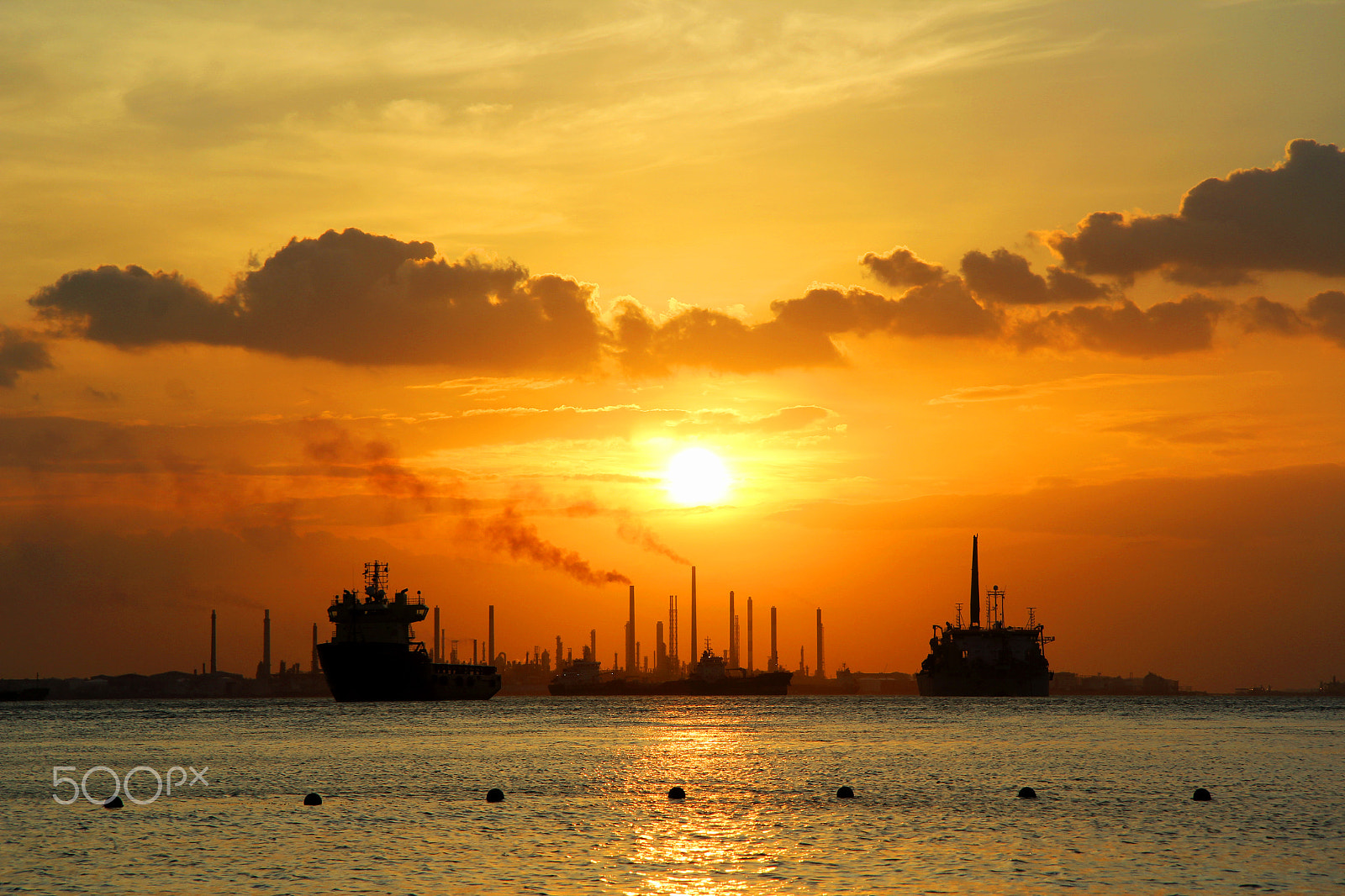 Canon EOS 60D + Canon EF-S 17-85mm F4-5.6 IS USM sample photo. Sunset at sentosa - singapore photography