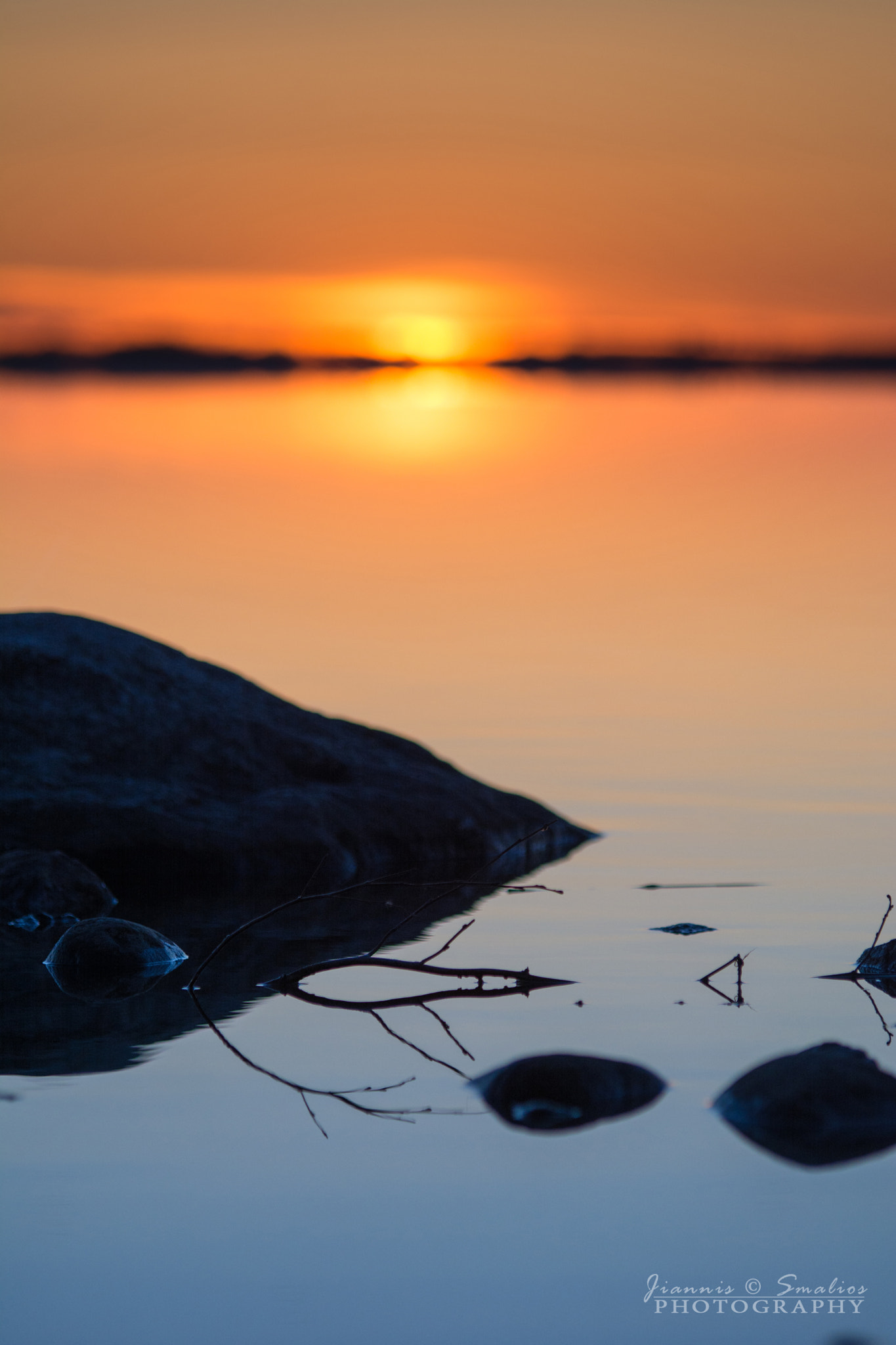 Nikon D7100 sample photo. Closeup of rocks during sunrise photography