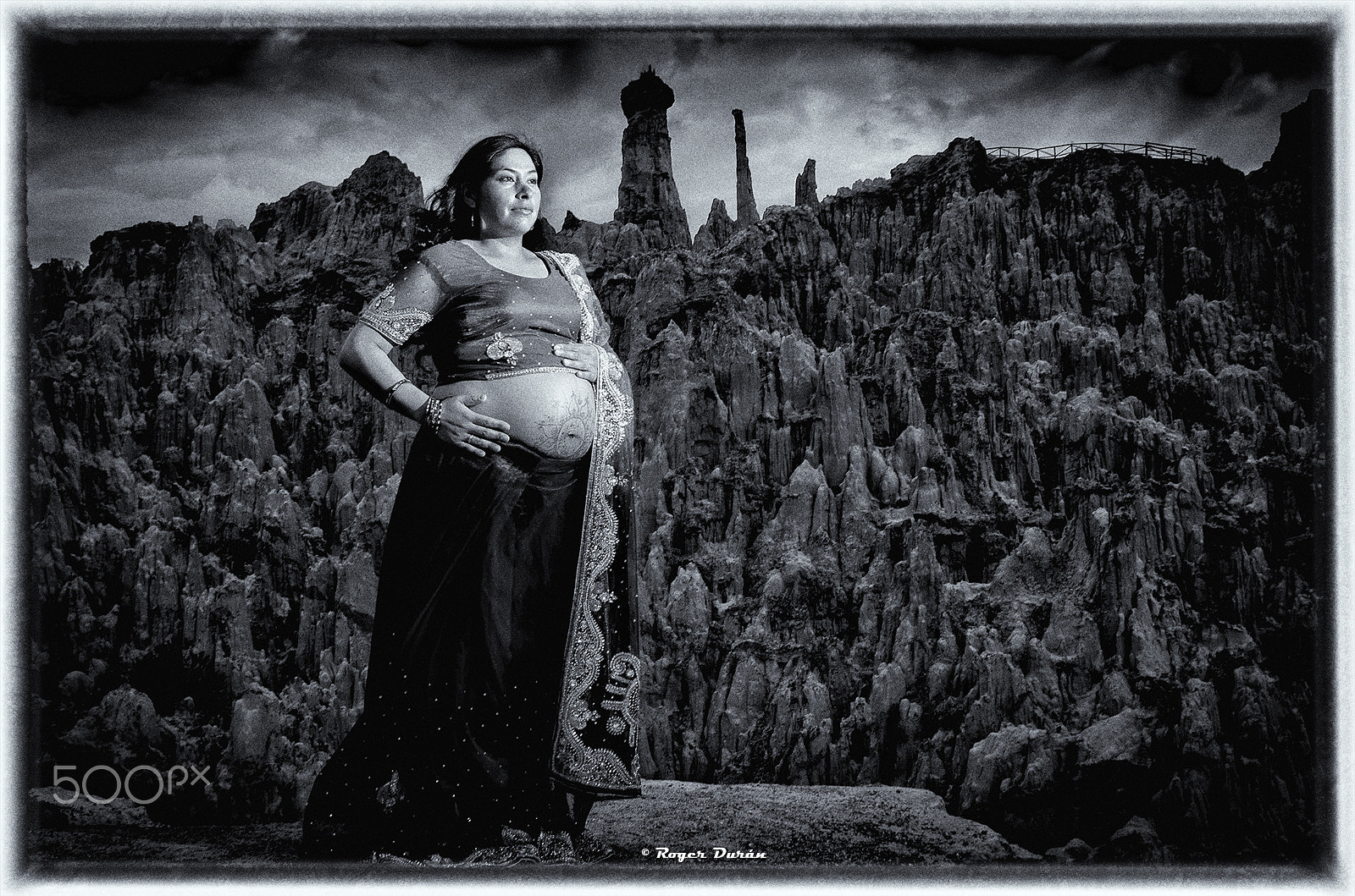 AF Nikkor 24mm f/2.8 sample photo. Mariel pregnant photography