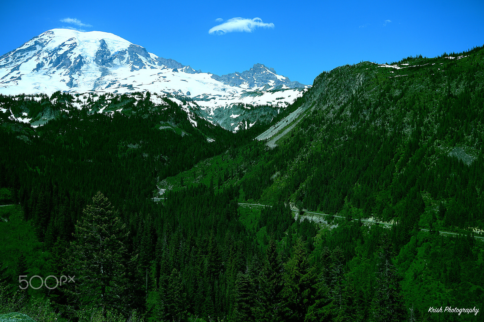 Sony Vario Tessar T* FE 24-70mm F4 ZA OSS sample photo. Mt rainier & the cascades! photography