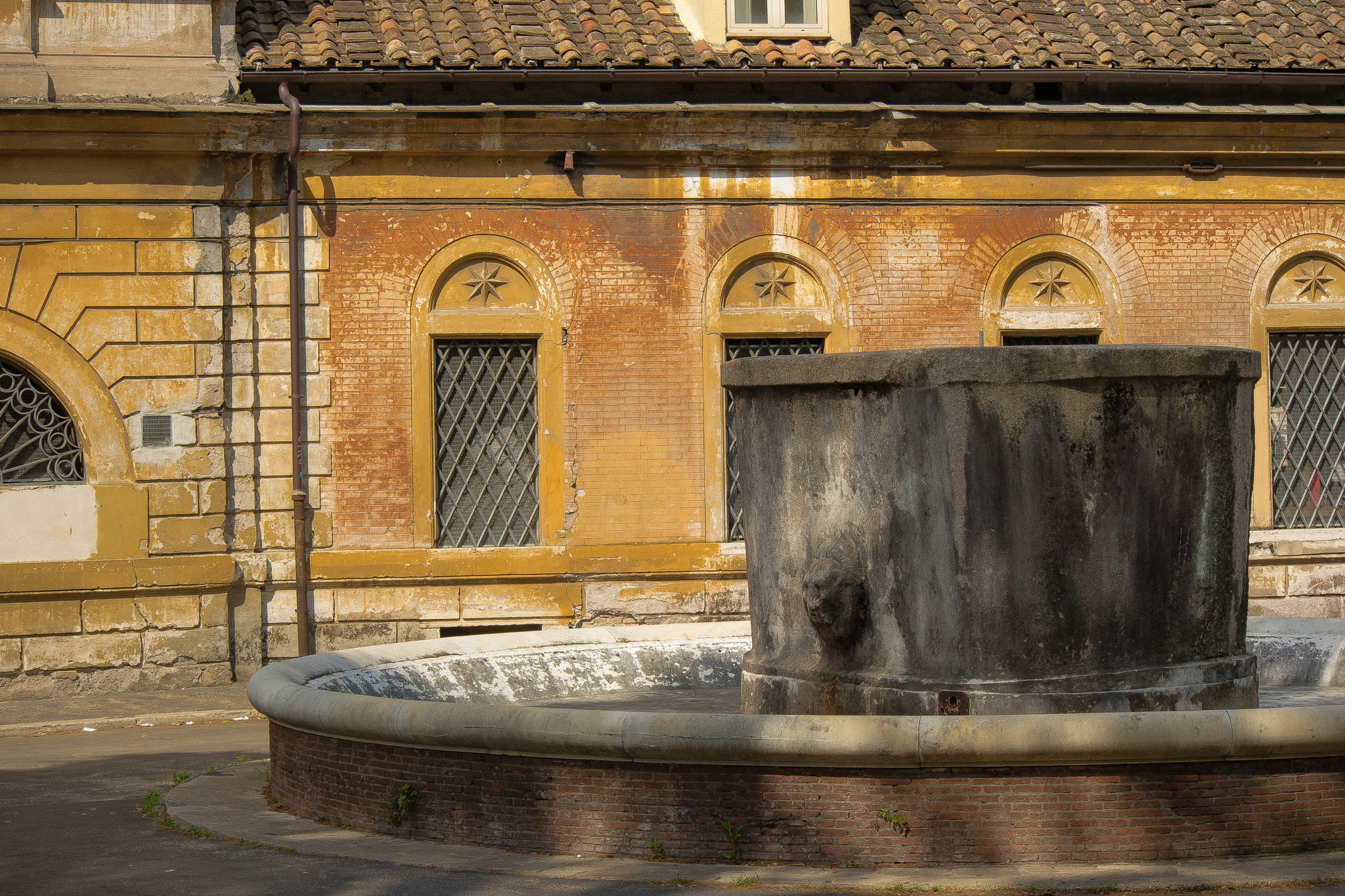 Canon EOS M3 sample photo. In rome - not the most photographed fountain photography