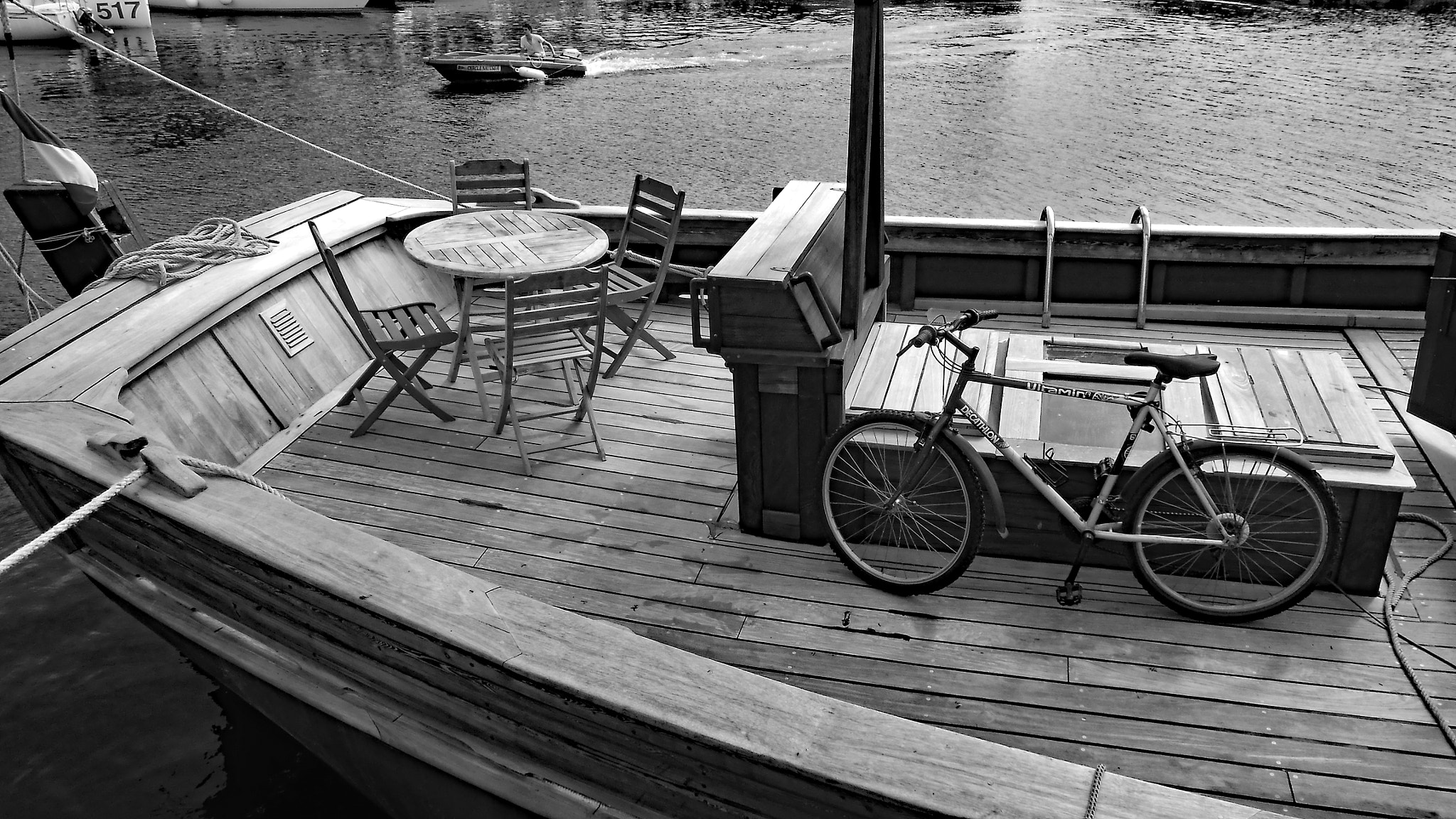 Nikon Coolpix S3300 sample photo. Le vélo photography