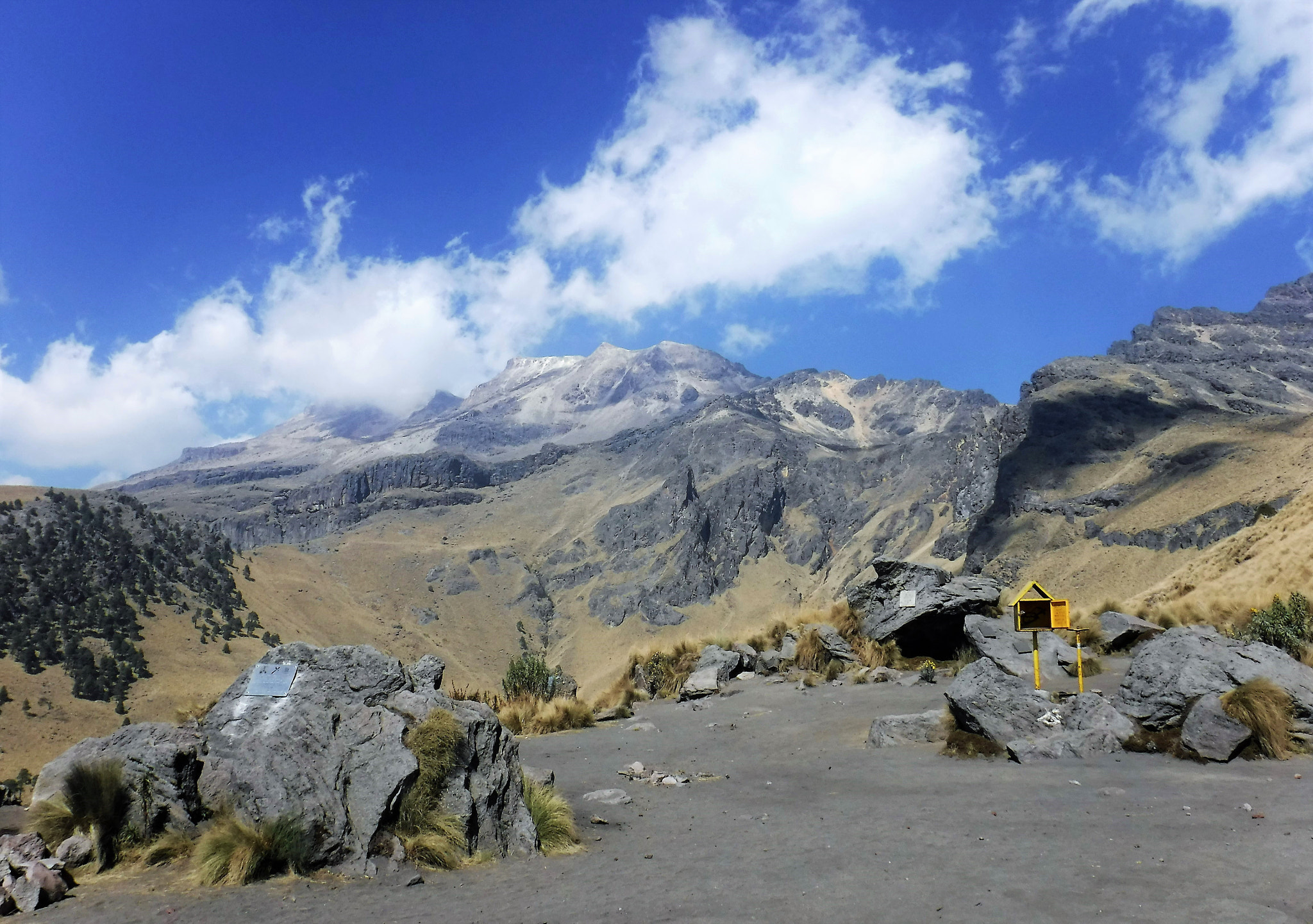 Fujifilm FinePix XP90 XP91 XP95 sample photo. The sleeping  woman volcano photography