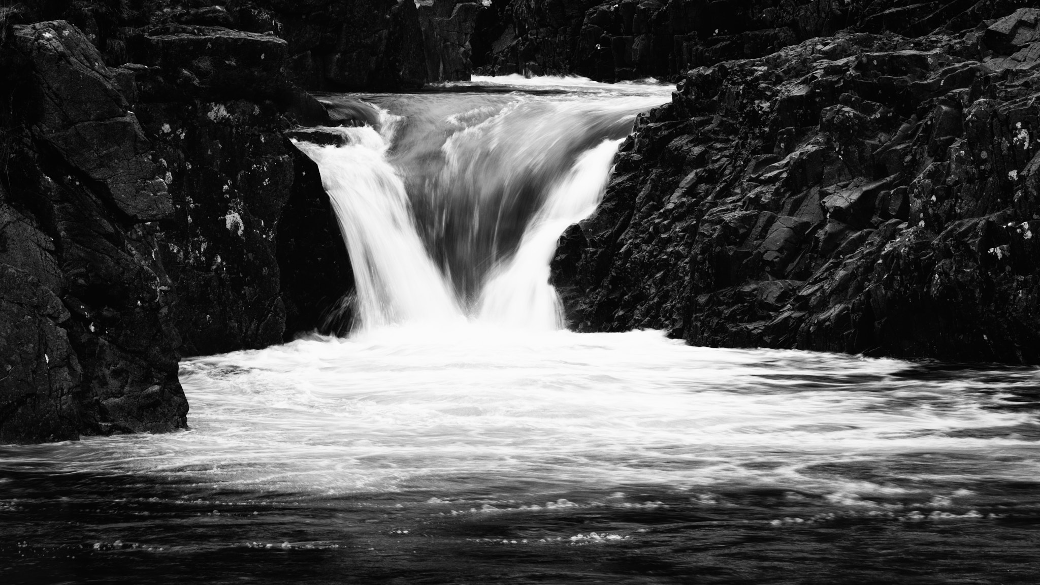 Canon EOS 5DS R sample photo. Glen etive falls photography