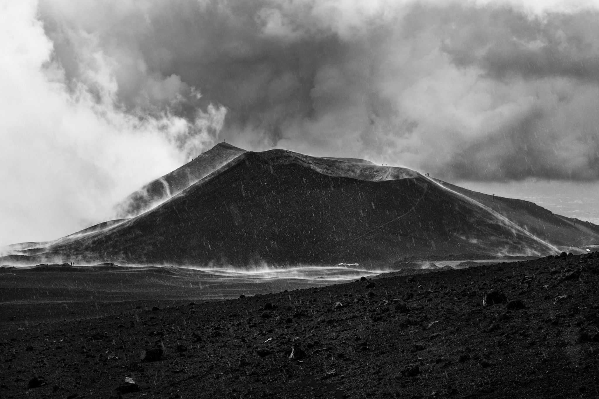 Nikon D610 sample photo. Cold & heat over volcano photography