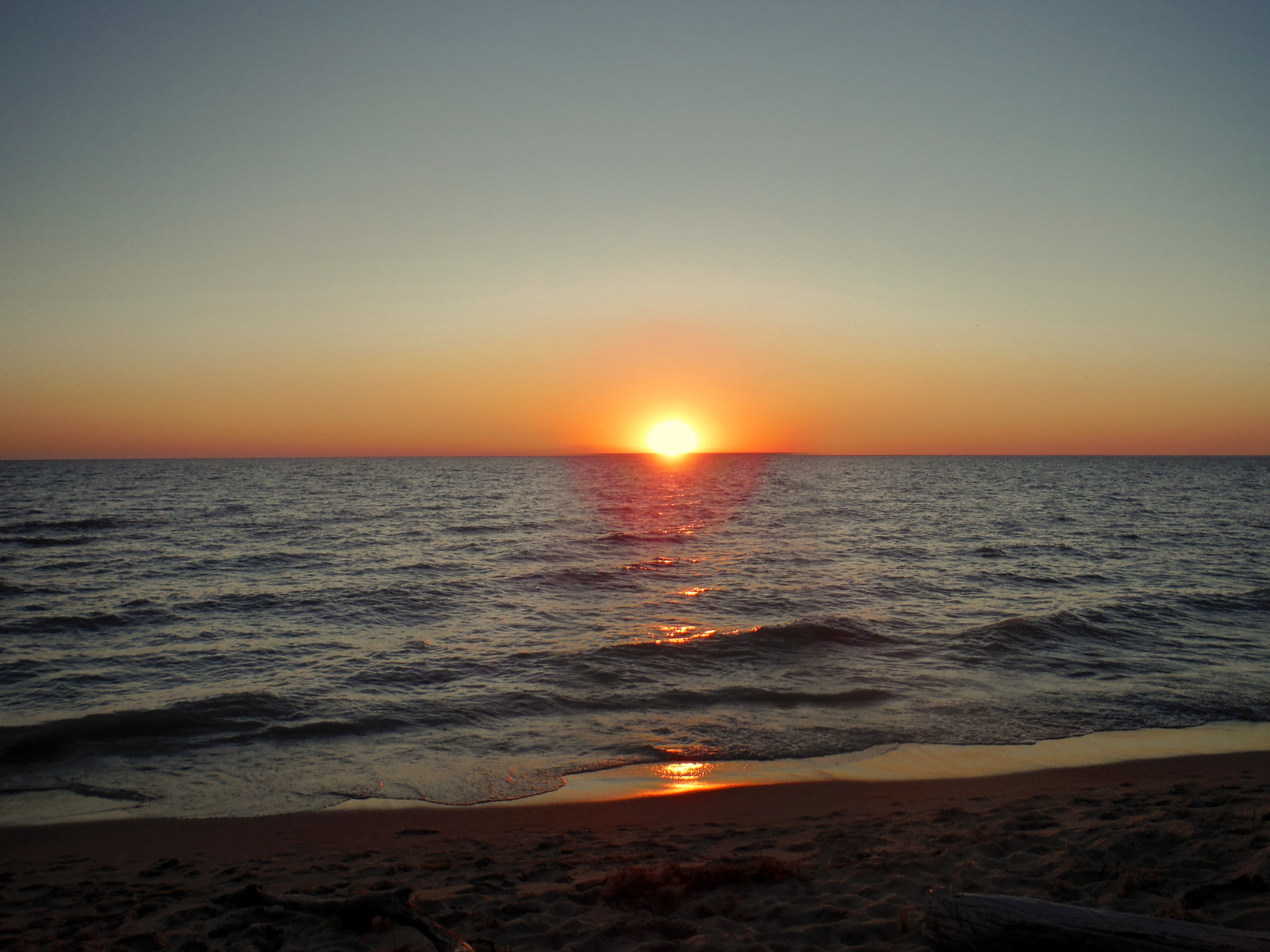 Fujifilm FinePix XP70 XP71 XP75 sample photo. Lake michigan sunset photography