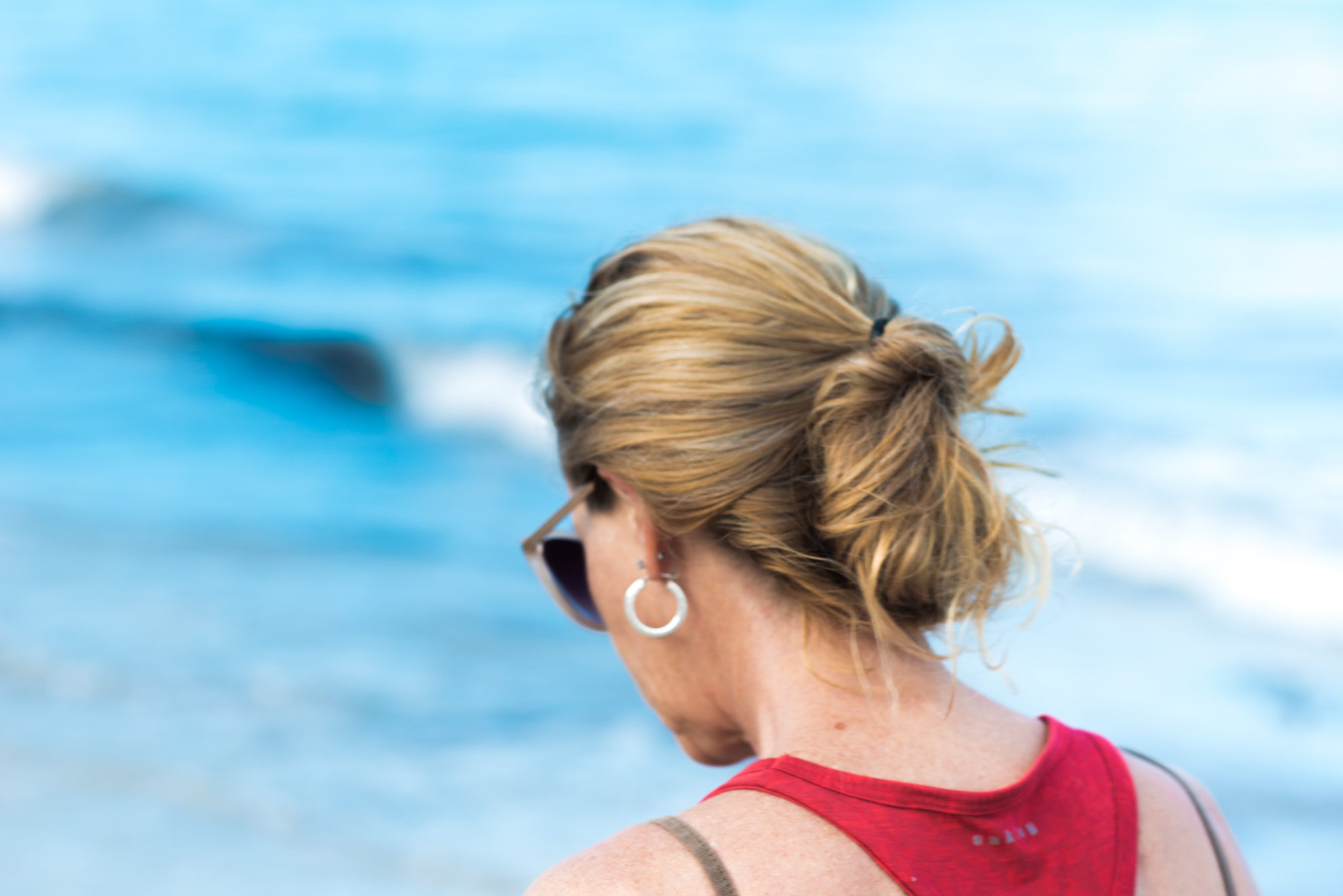 Nikon D750 + Nikon AF-S Nikkor 85mm F1.4G sample photo. Beach walk..... photography