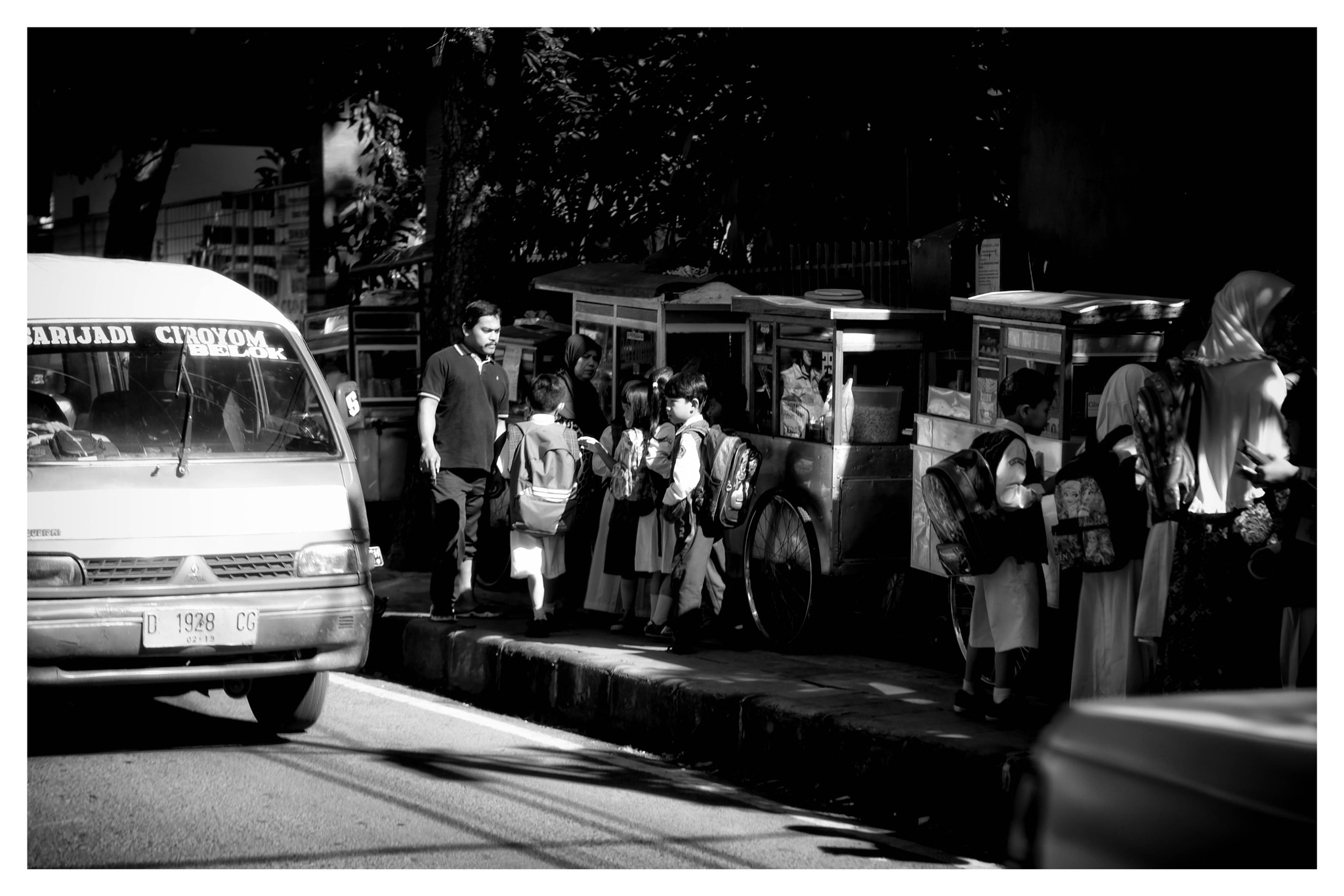 Nikon AF Nikkor 50mm F1.4D sample photo. Streets of bandung photography