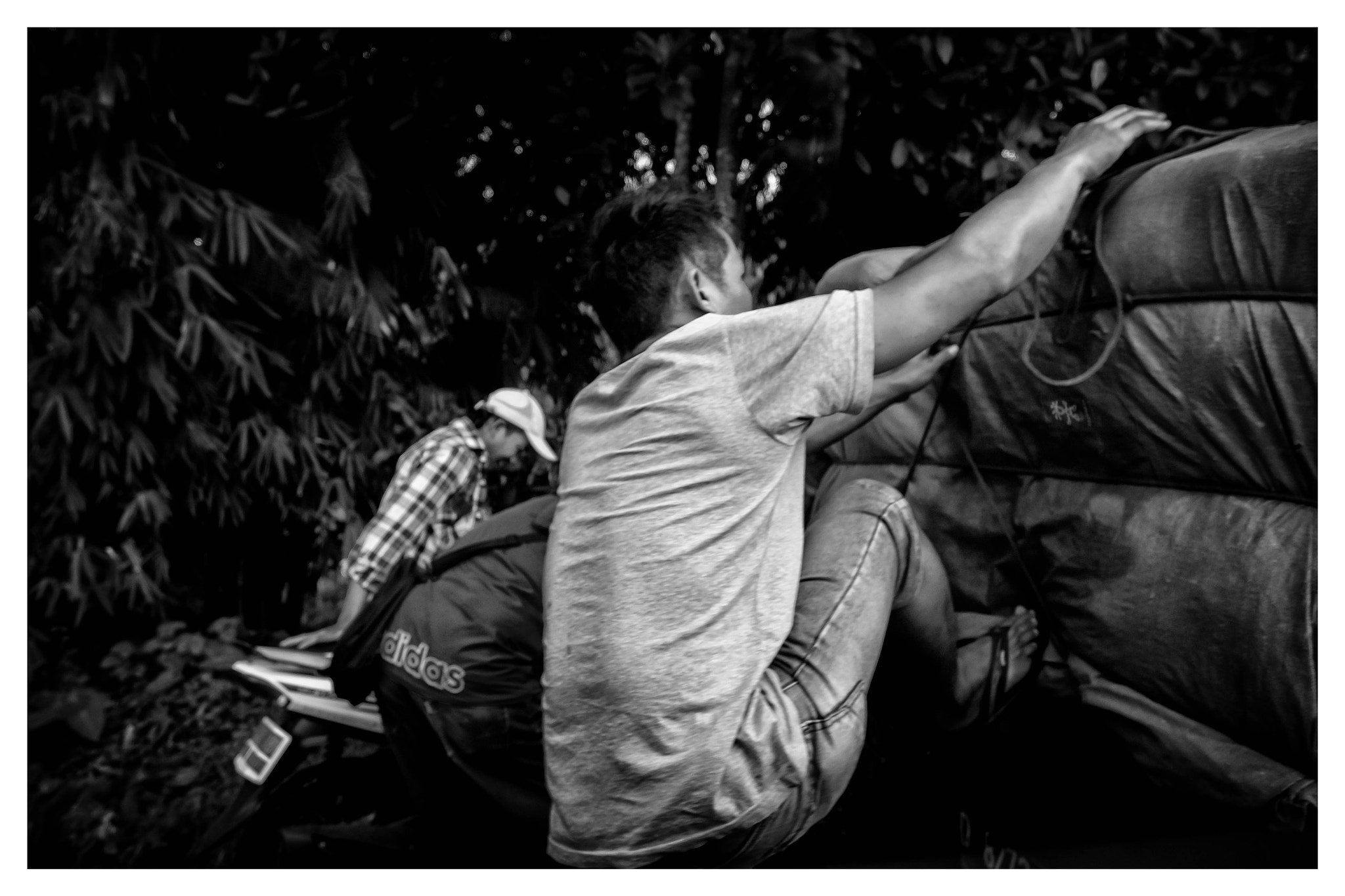 Fujifilm XF 16mm F1.4 R WR sample photo. Streets of bandung photography