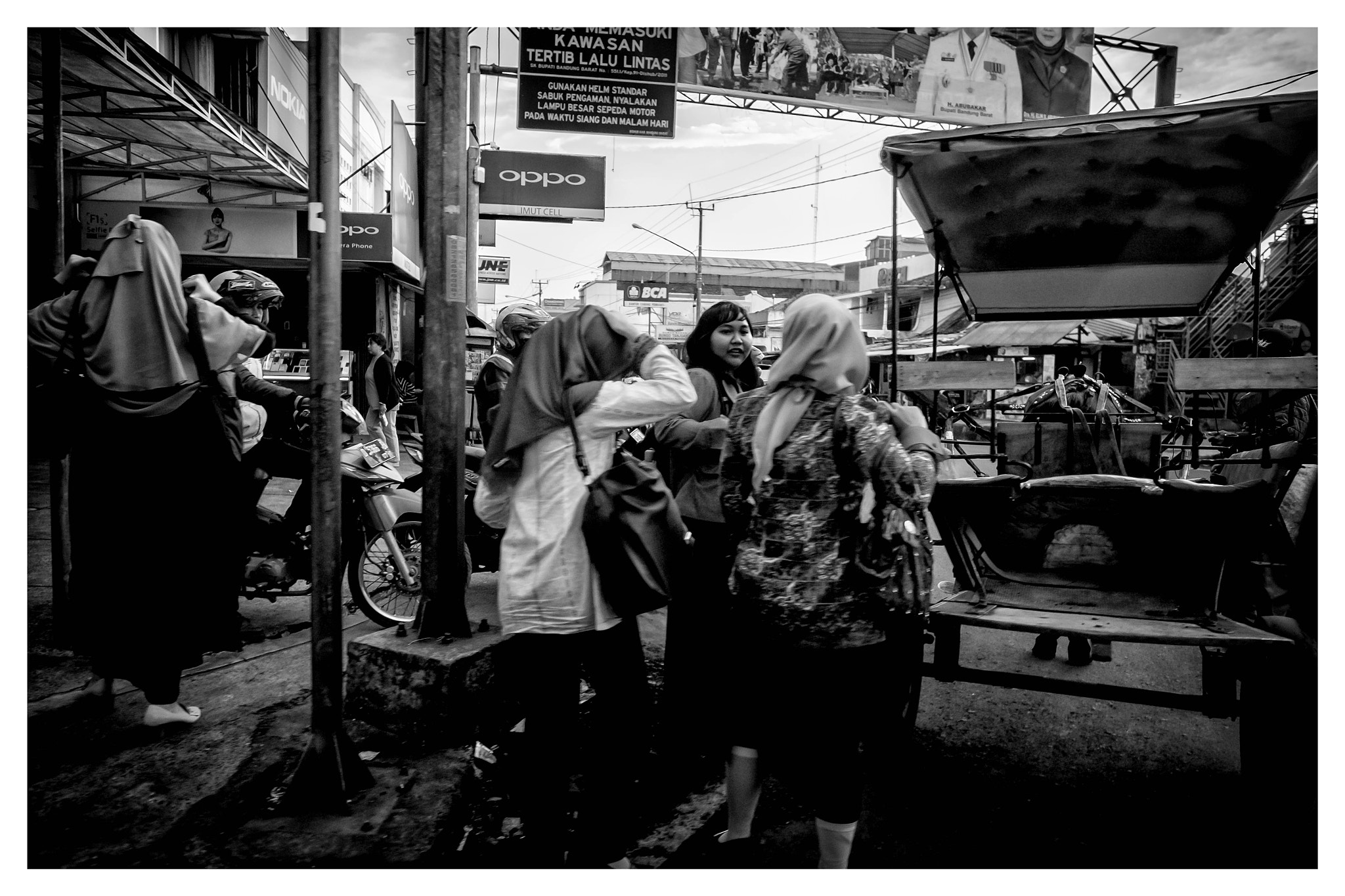 Fujifilm X-T1 sample photo. Streets of bandung photography