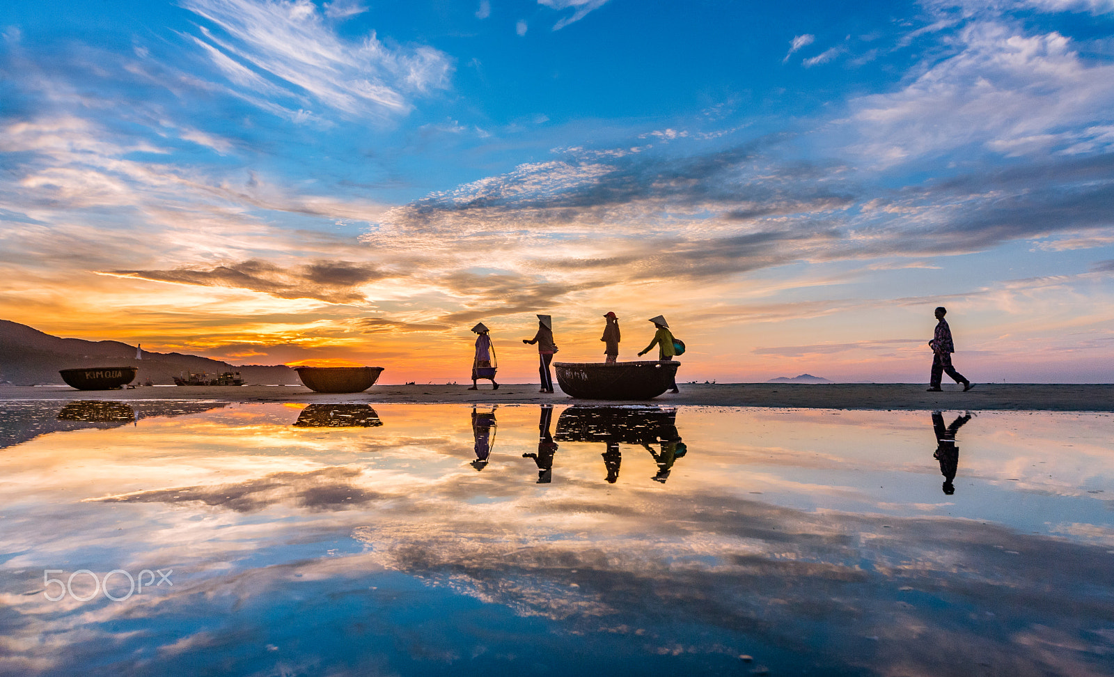 Nikon D600 + Sigma 12-24mm F4.5-5.6 EX DG Aspherical HSM sample photo. Reflection sunrise photography