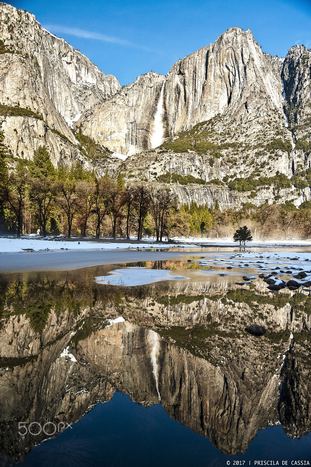 Nikon D700 + Nikon AF-S Nikkor 24-120mm F3.5-5.6G ED-IF VR sample photo. Yosemite fall photography