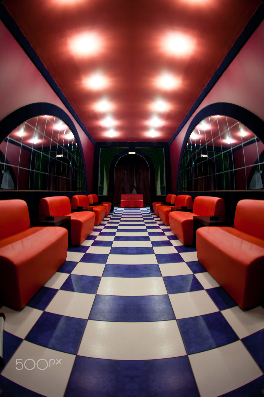Canon EF 15mm F2.8 Fisheye sample photo. Room with a checkered floor photography