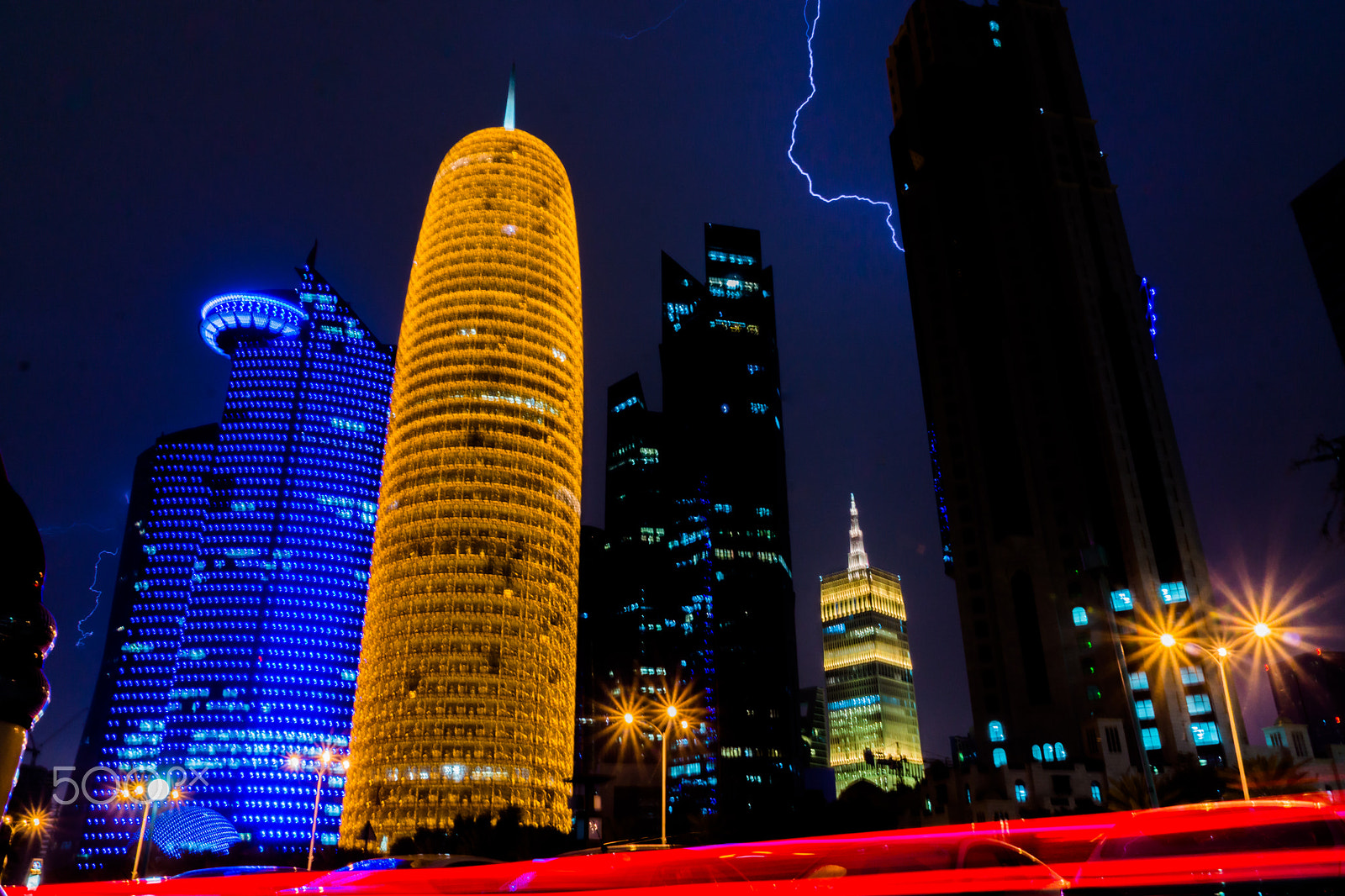 Sony DT 18-135mm F3.5-5.6 SAM sample photo. Lightning photography