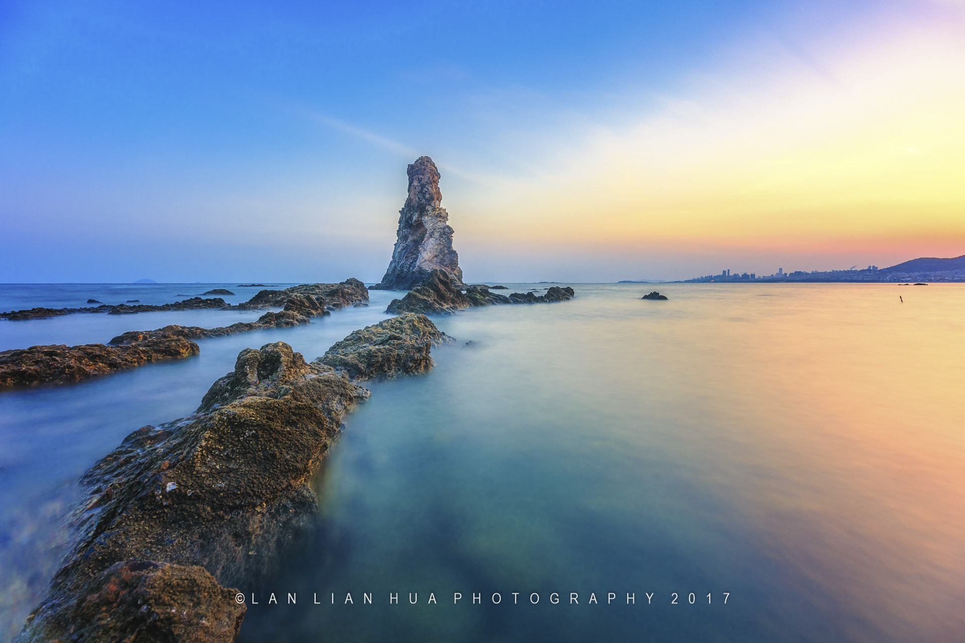Canon EF 16-35mm F2.8L III USM sample photo. 石老人的黄昏 photography