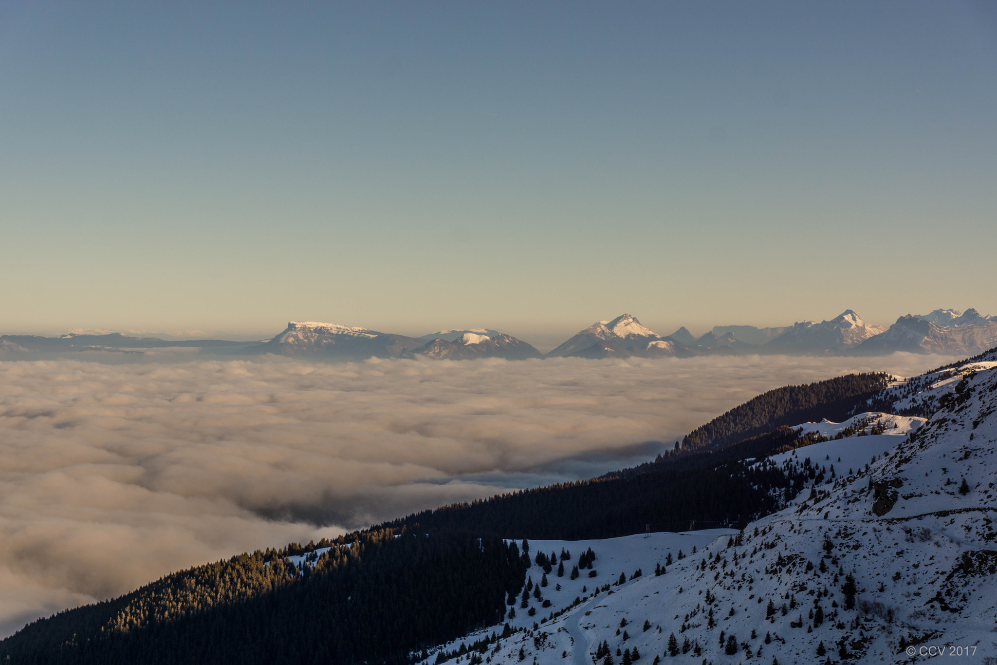 Sony SLT-A65 (SLT-A65V) sample photo. Mer de nuages en isère photography