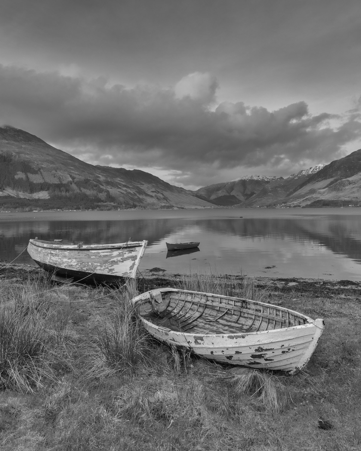 Sony a7R + Sony Vario-Tessar T* FE 16-35mm F4 ZA OSS sample photo. Loch duich impressions bw photography