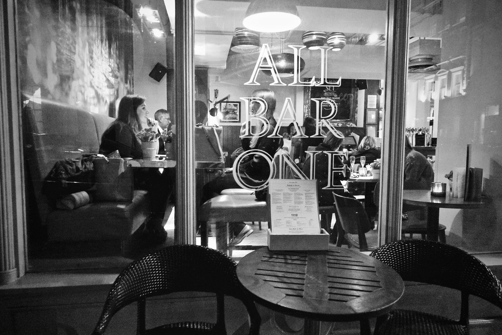 Sony Cyber-shot DSC-RX100 IV + Sony 24-70mm F1.8-2.8 sample photo. Covent garden piazza, london, uk. photography