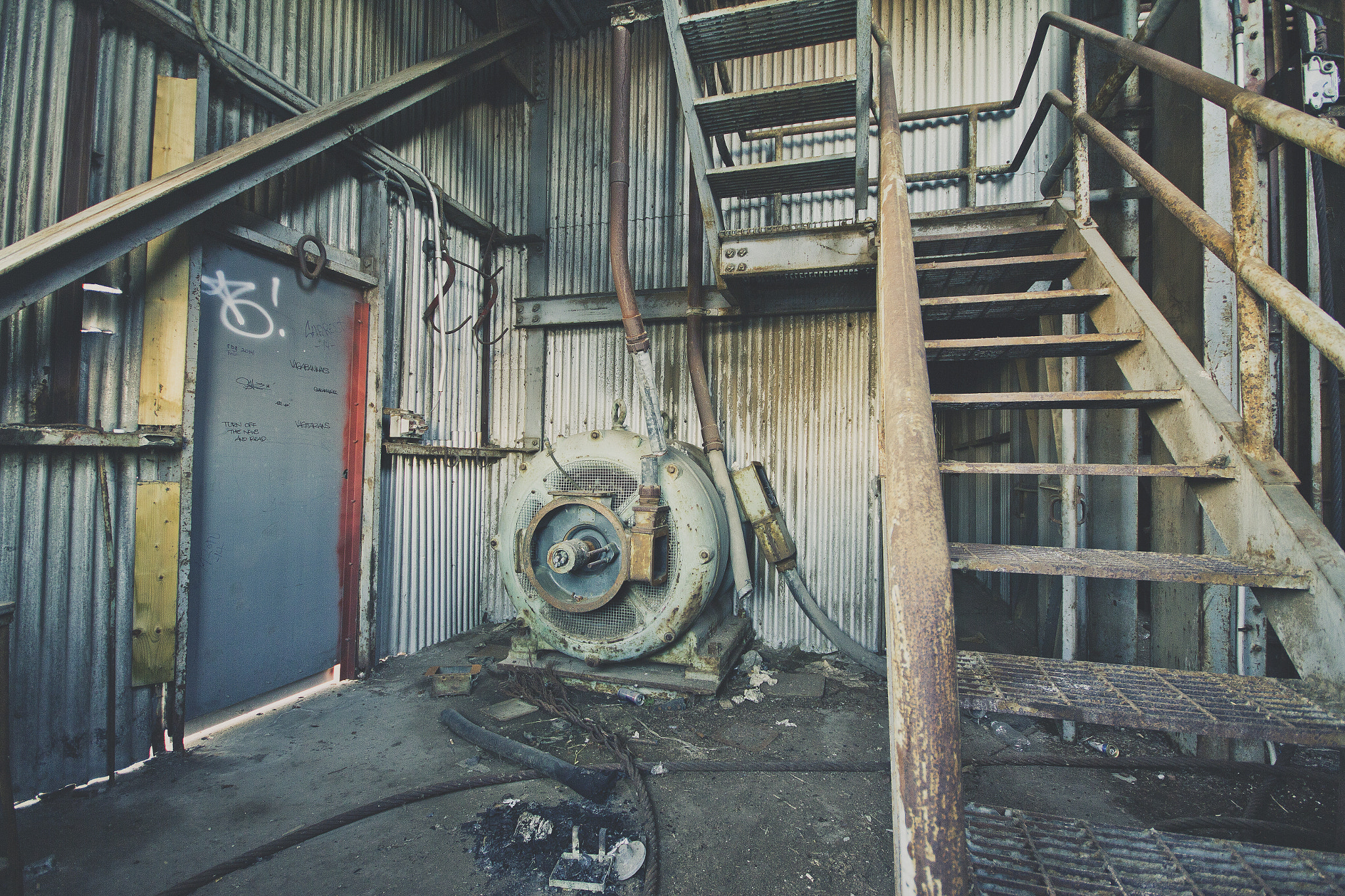 Canon EOS 60D + Sigma 10-20mm F4-5.6 EX DC HSM sample photo. Grain elevator photography