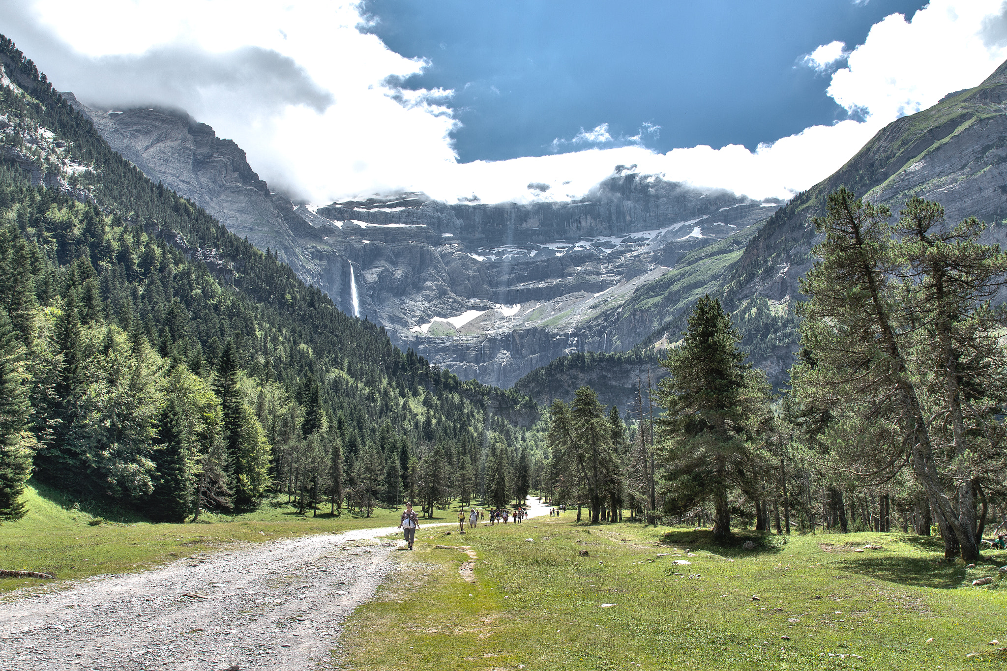 Canon EF-S 17-55mm F2.8 IS USM sample photo. Gavarnie photography