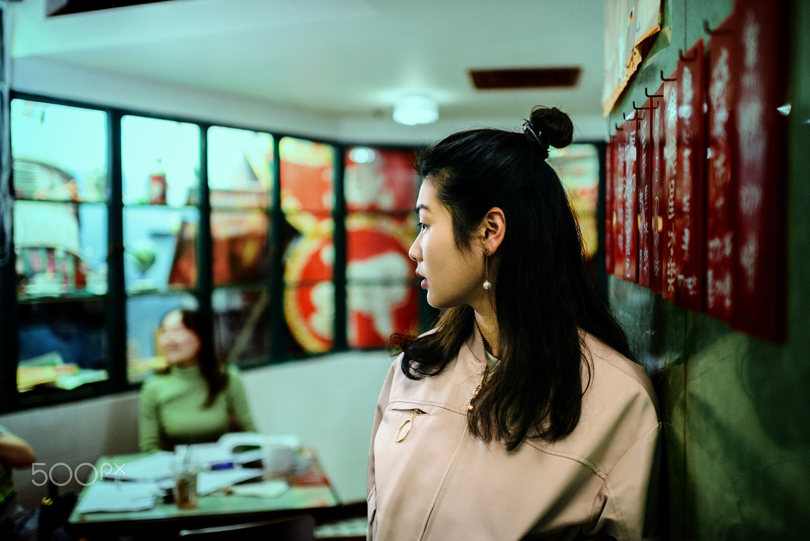 Nikon D750 + Nikon AF-S Nikkor 35mm F1.4G sample photo. Classic hong kong style photography