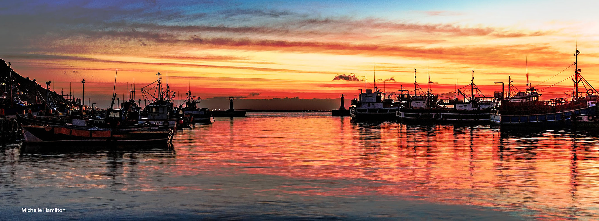 Canon EF-S 10-22mm F3.5-4.5 USM sample photo. The best time of the day, sunrise at kalk bay harbour photography