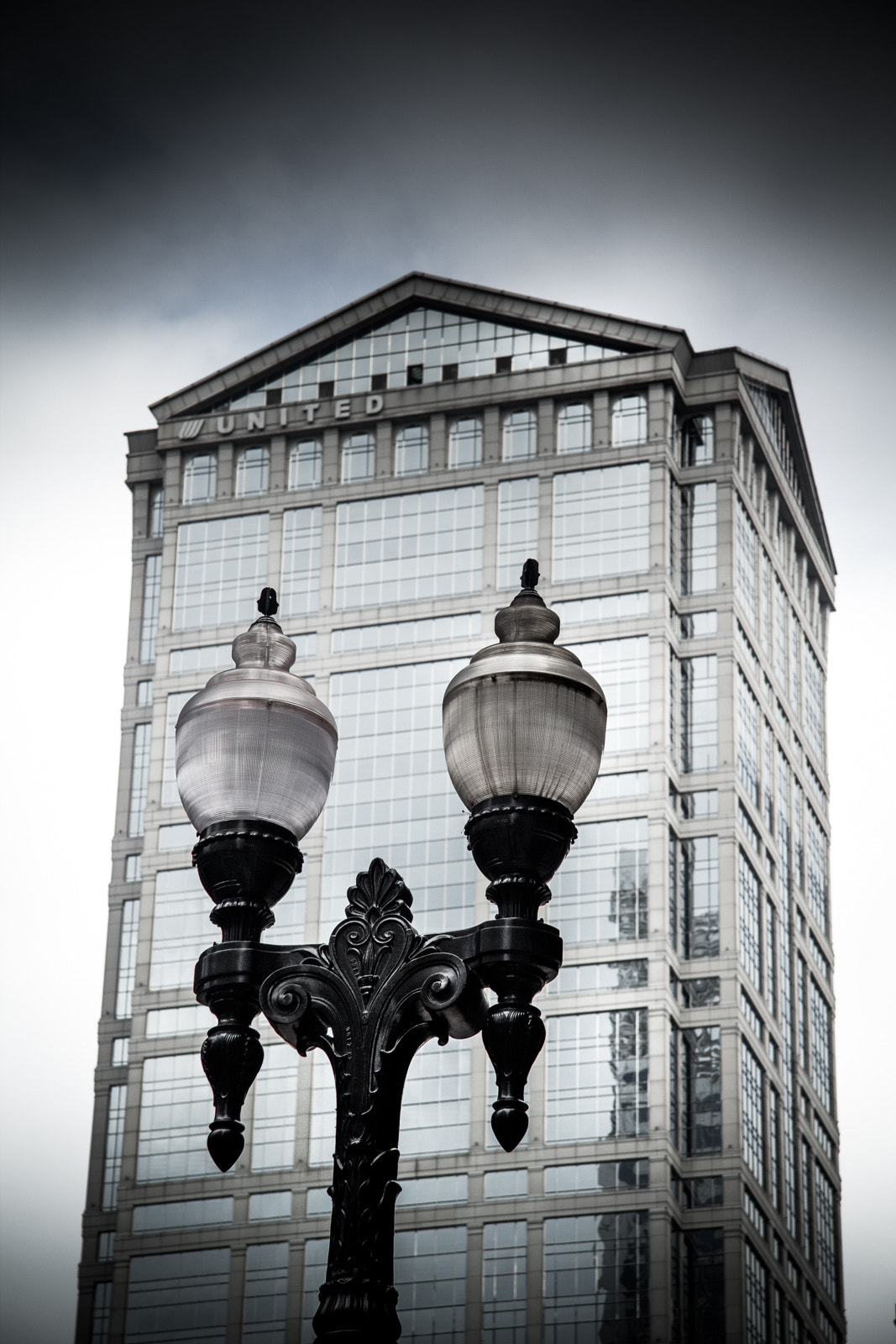 Canon EF-S 17-85mm F4-5.6 IS USM sample photo. United in chicago photography