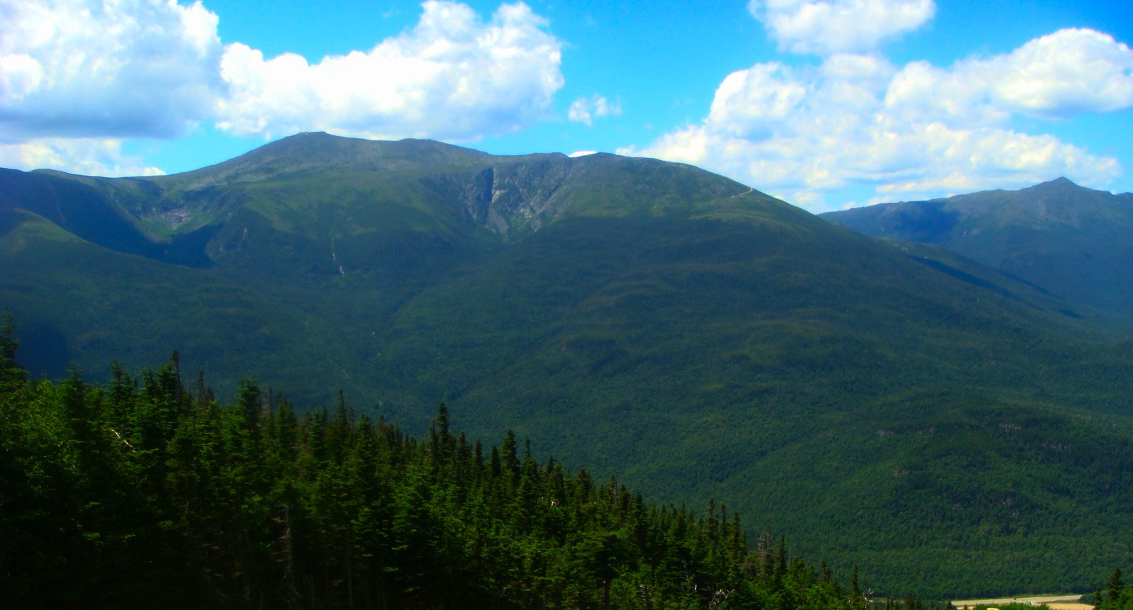 Sony DSC-T200 sample photo. Mighty mountain photography