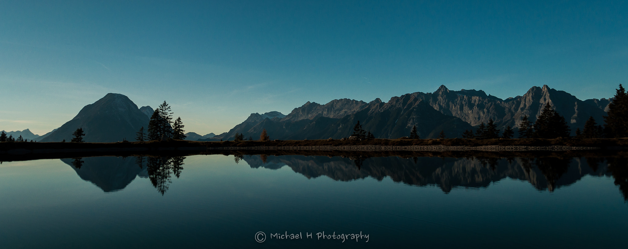 Nikon D90 sample photo. Mirror lake photography