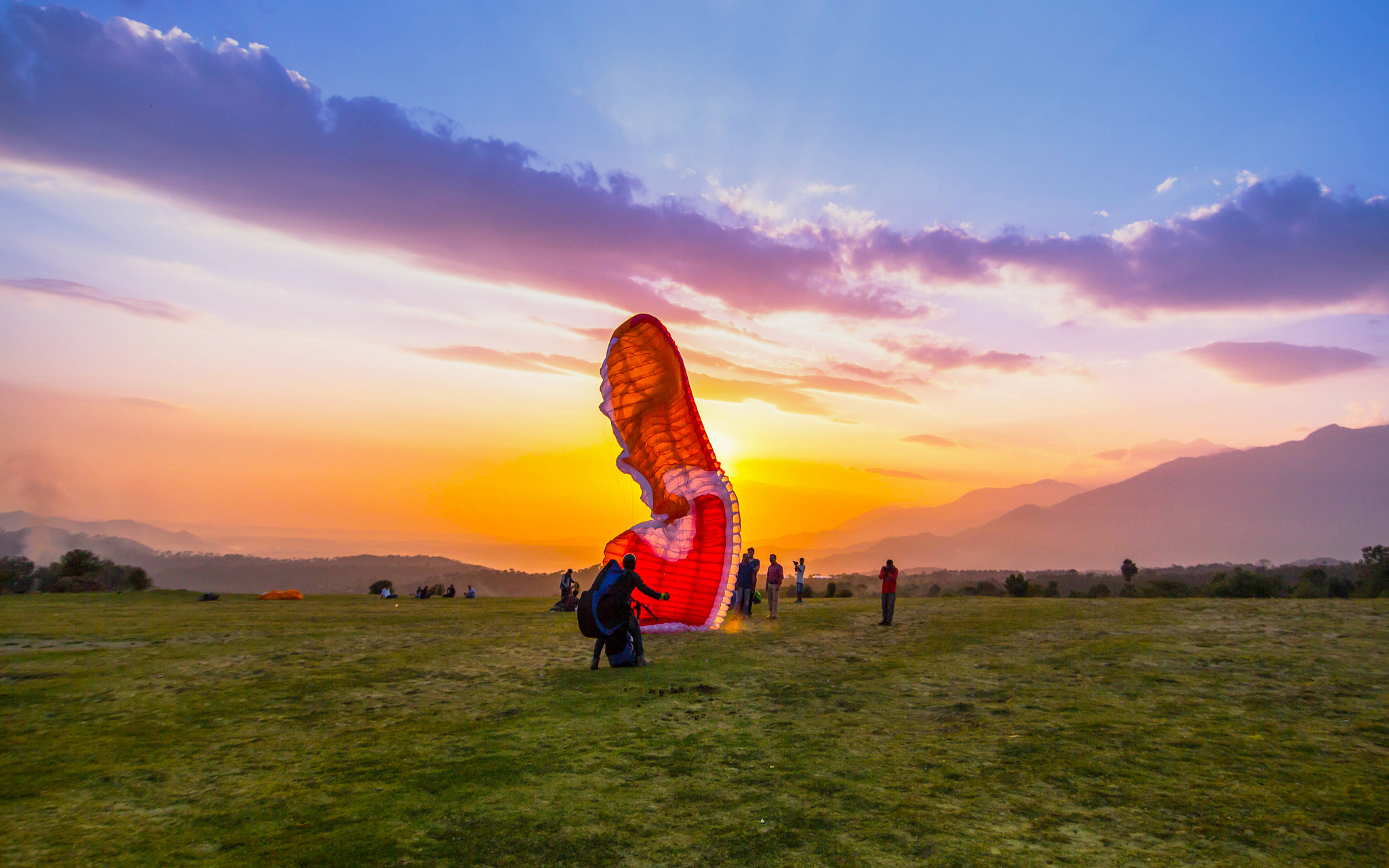 Canon EOS 60D sample photo. Sunsets and landings photography