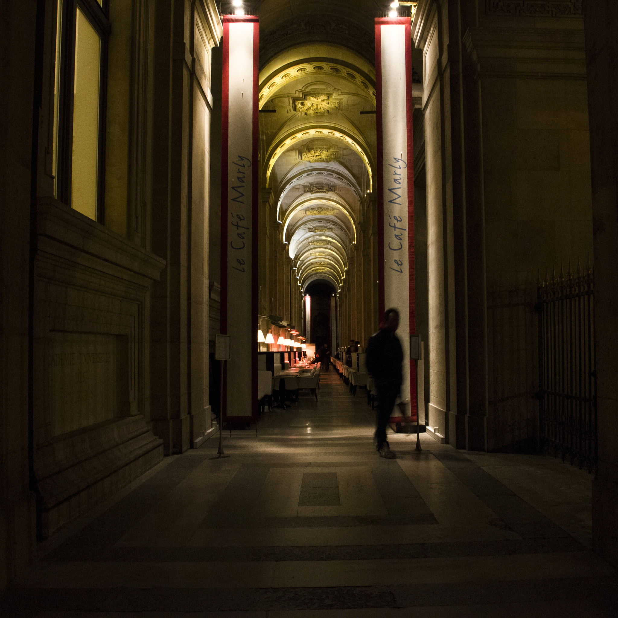 Canon EF-S 17-55mm F2.8 IS USM sample photo. L'homme de l'ombre photography