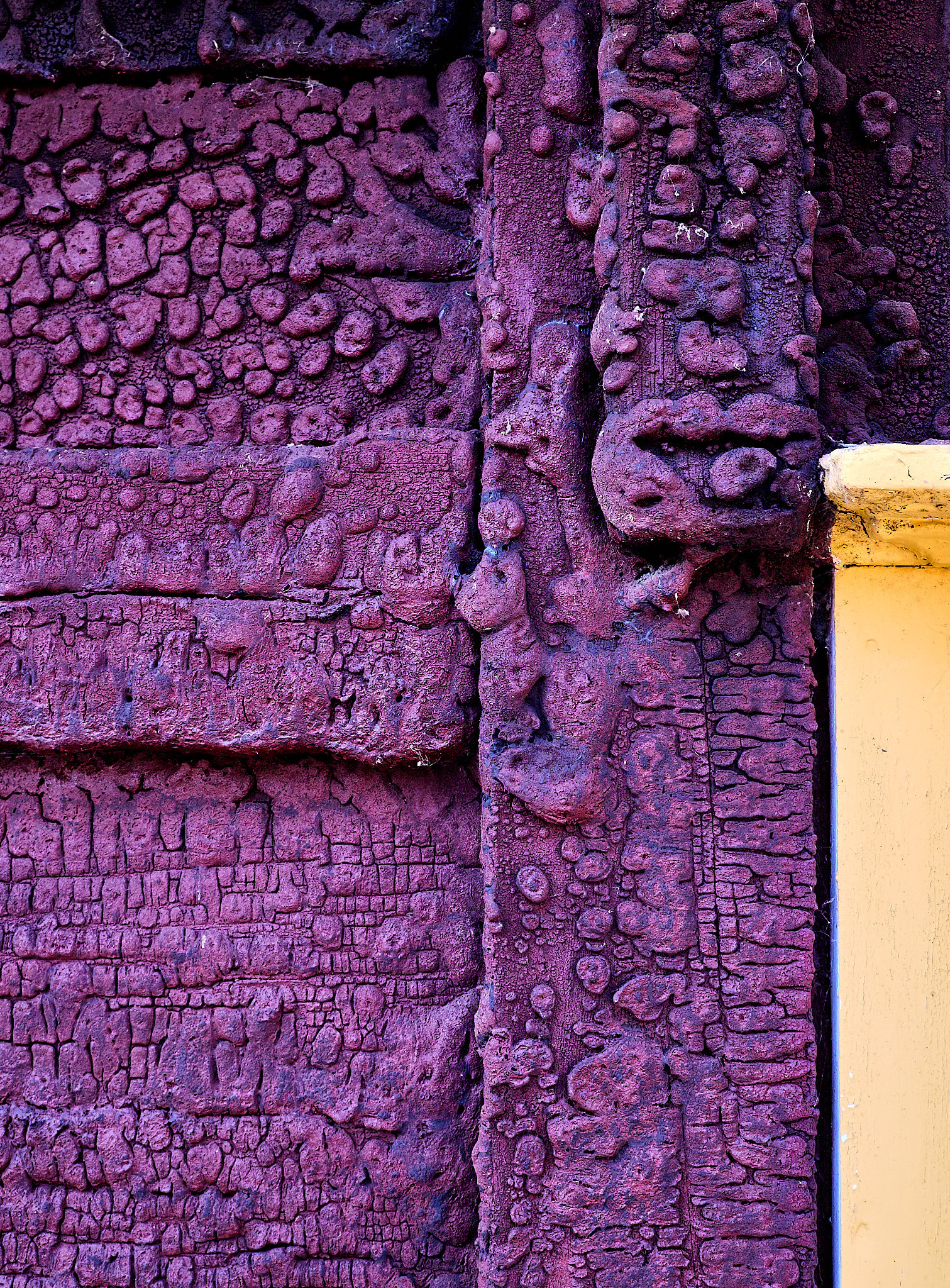 Fujifilm XF 18-55mm F2.8-4 R LM OIS sample photo. Strange wall photography