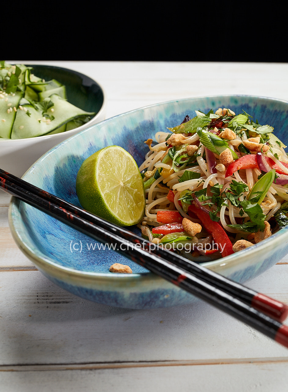 Canon EOS 5DS R sample photo. Pad thai noodles photography