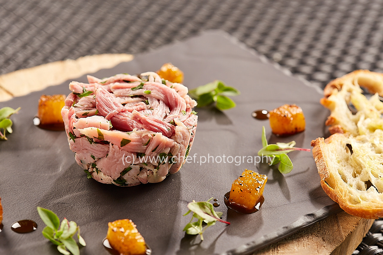 Canon EF 100mm F2.8 Macro USM sample photo. Potted gammon with peppered pineapple () photography