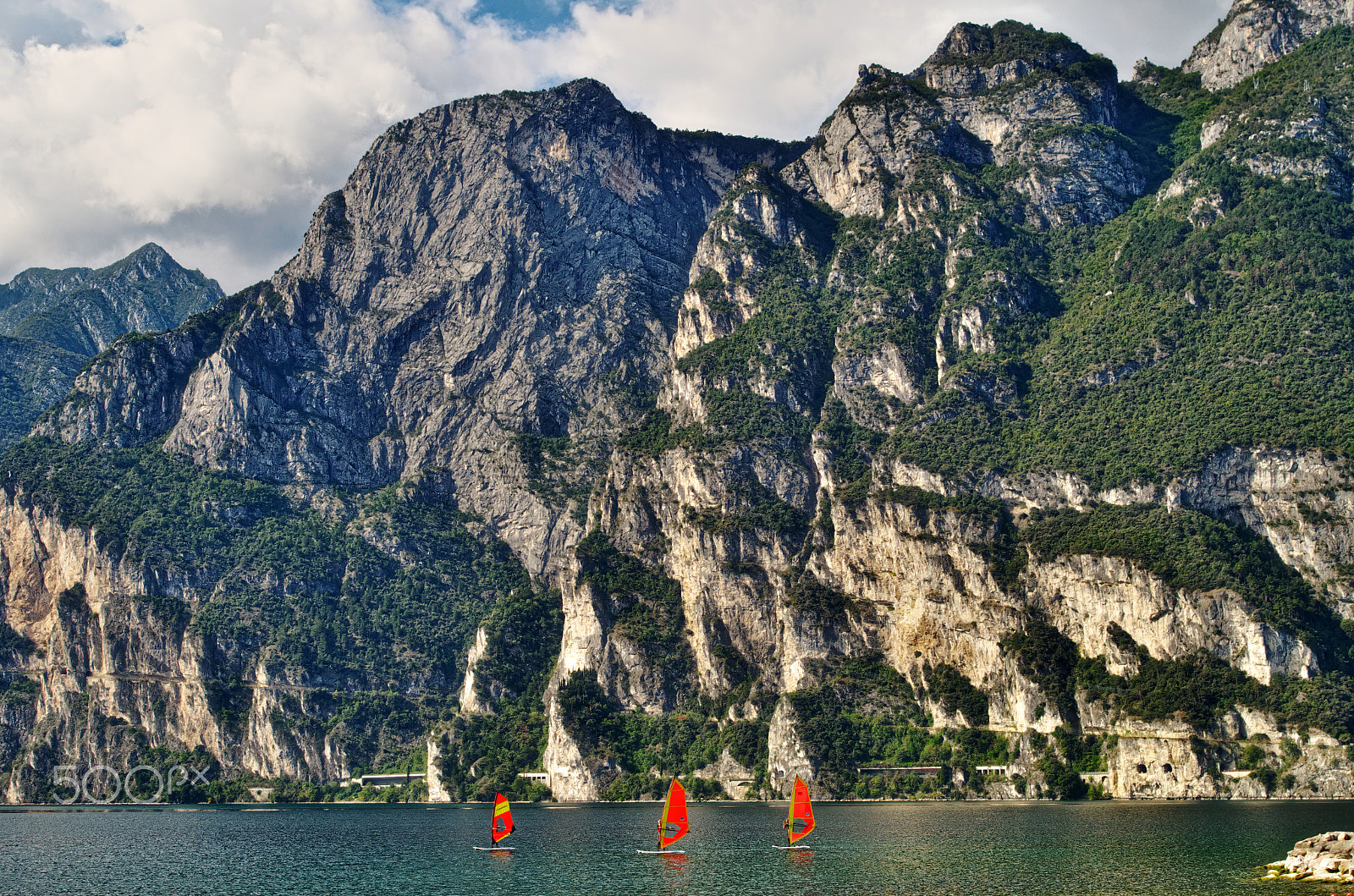 Pentax K-30 sample photo. Surfing on lake garda photography