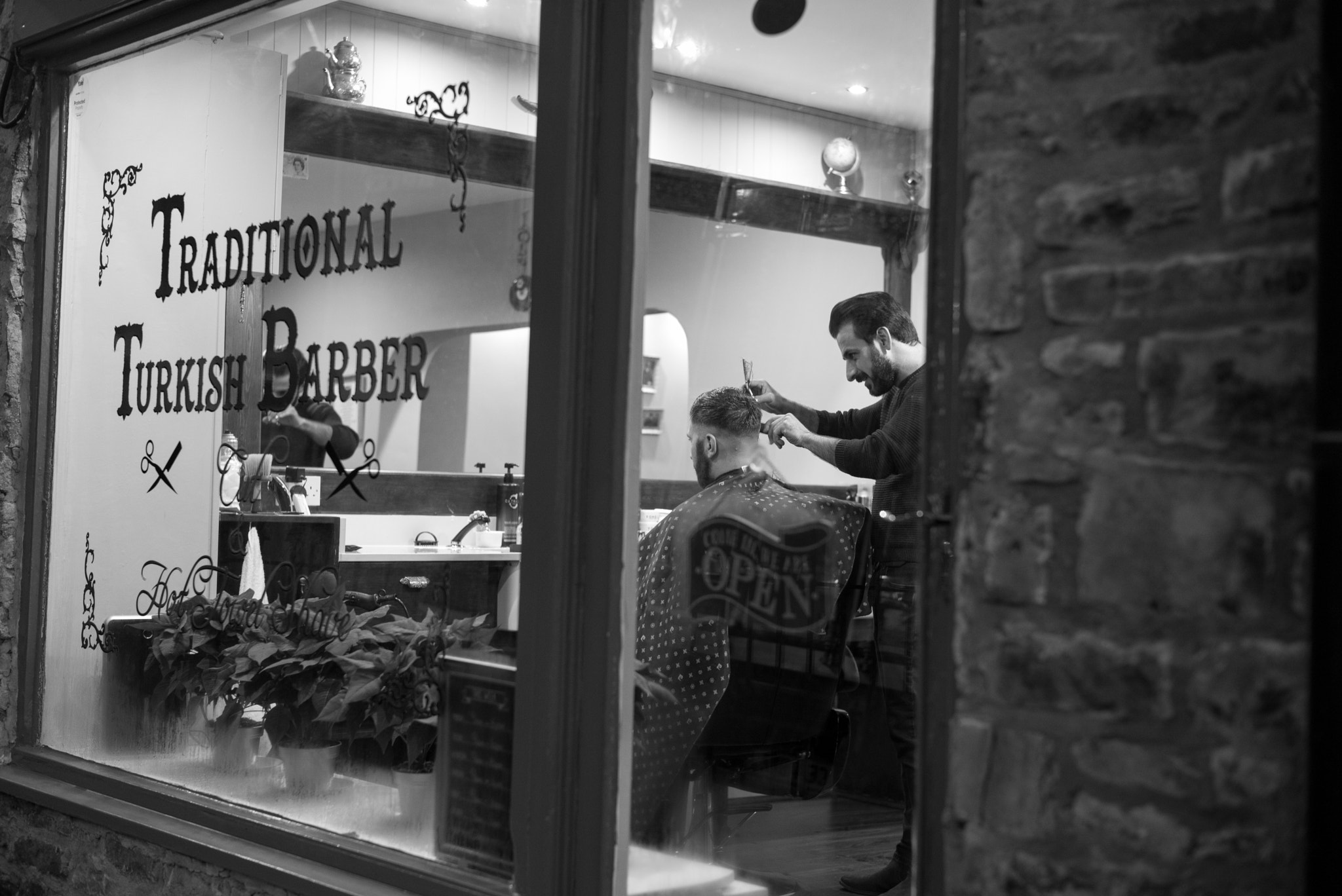 Leica Summilux-M 50mm F1.4 ASPH sample photo. Turkish barber photography