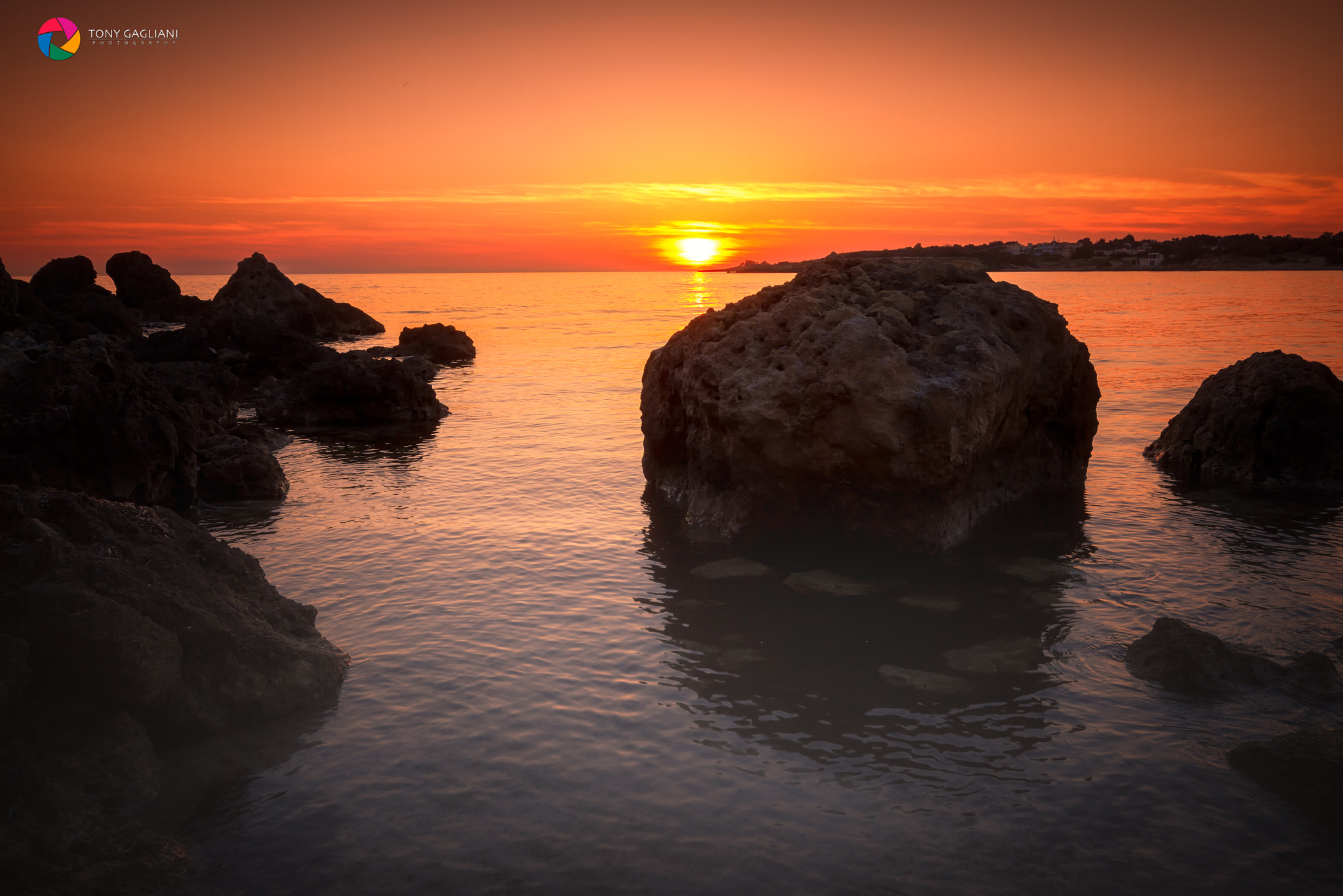 Canon EOS 7D + Sigma 10-20mm F4-5.6 EX DC HSM sample photo. Silhouette rocks sunset photography