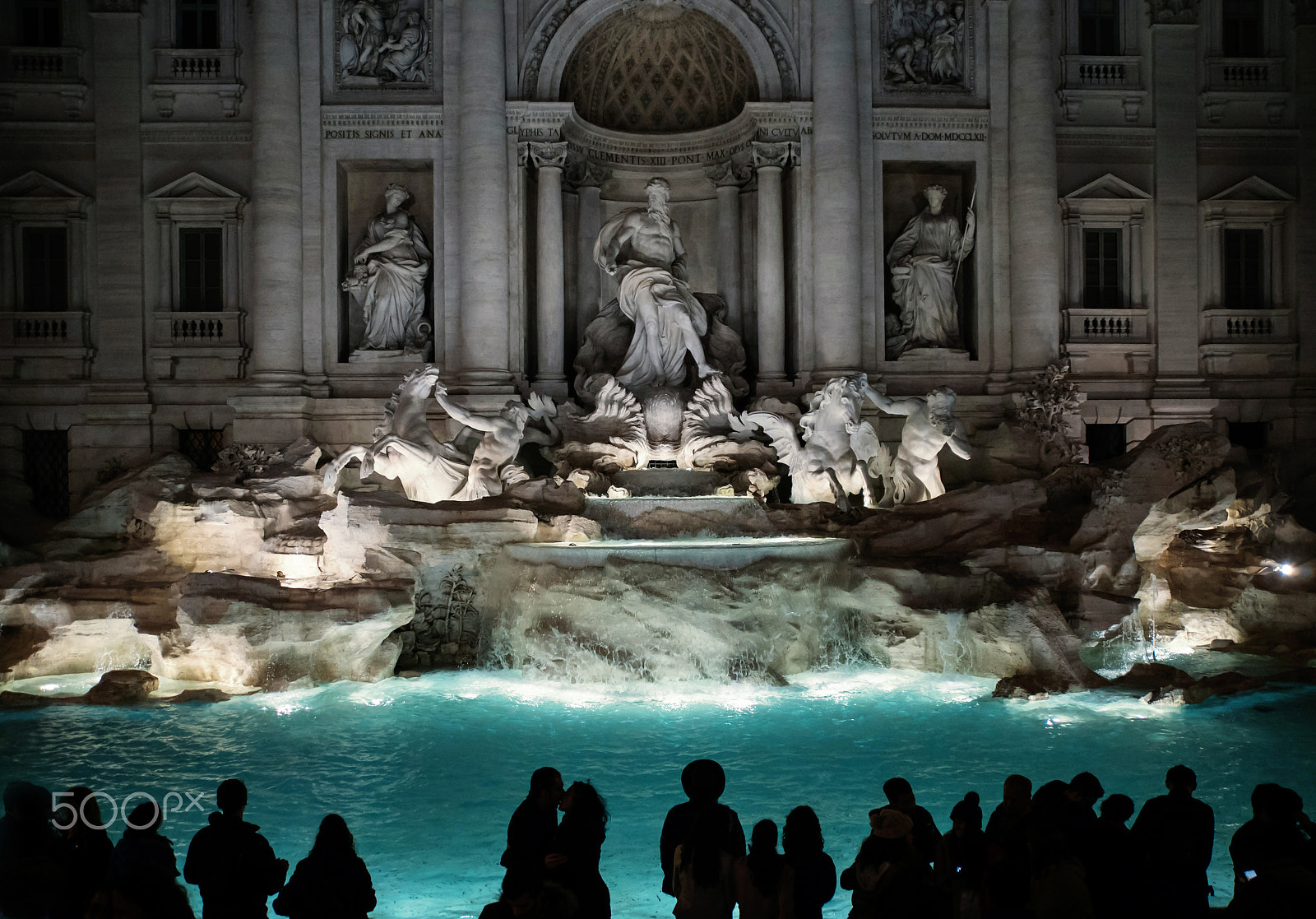 Tamron 18-270mm F3.5-6.3 Di II PZD sample photo. The trevi fountain photography